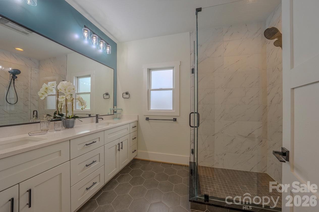 49 Arabella Lane — Arden