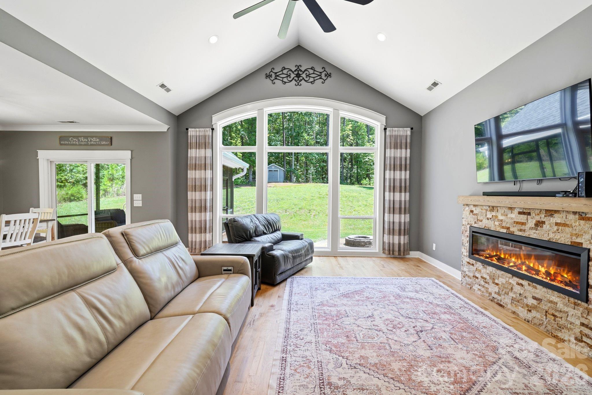 4072 Barbrick Street — Sherrills Ford