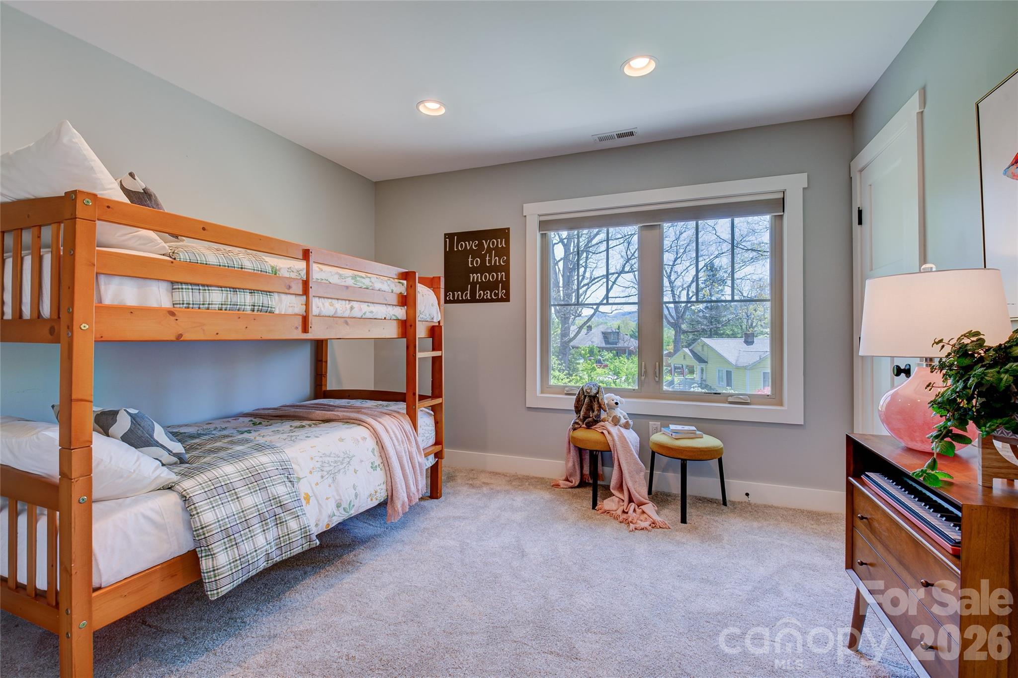 6 Hamlet Street — Black Mountain