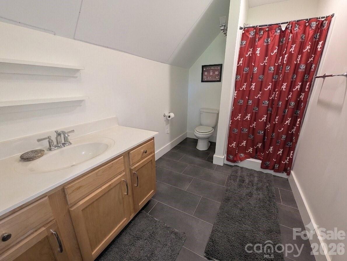 6 Hamlet Street — Black Mountain