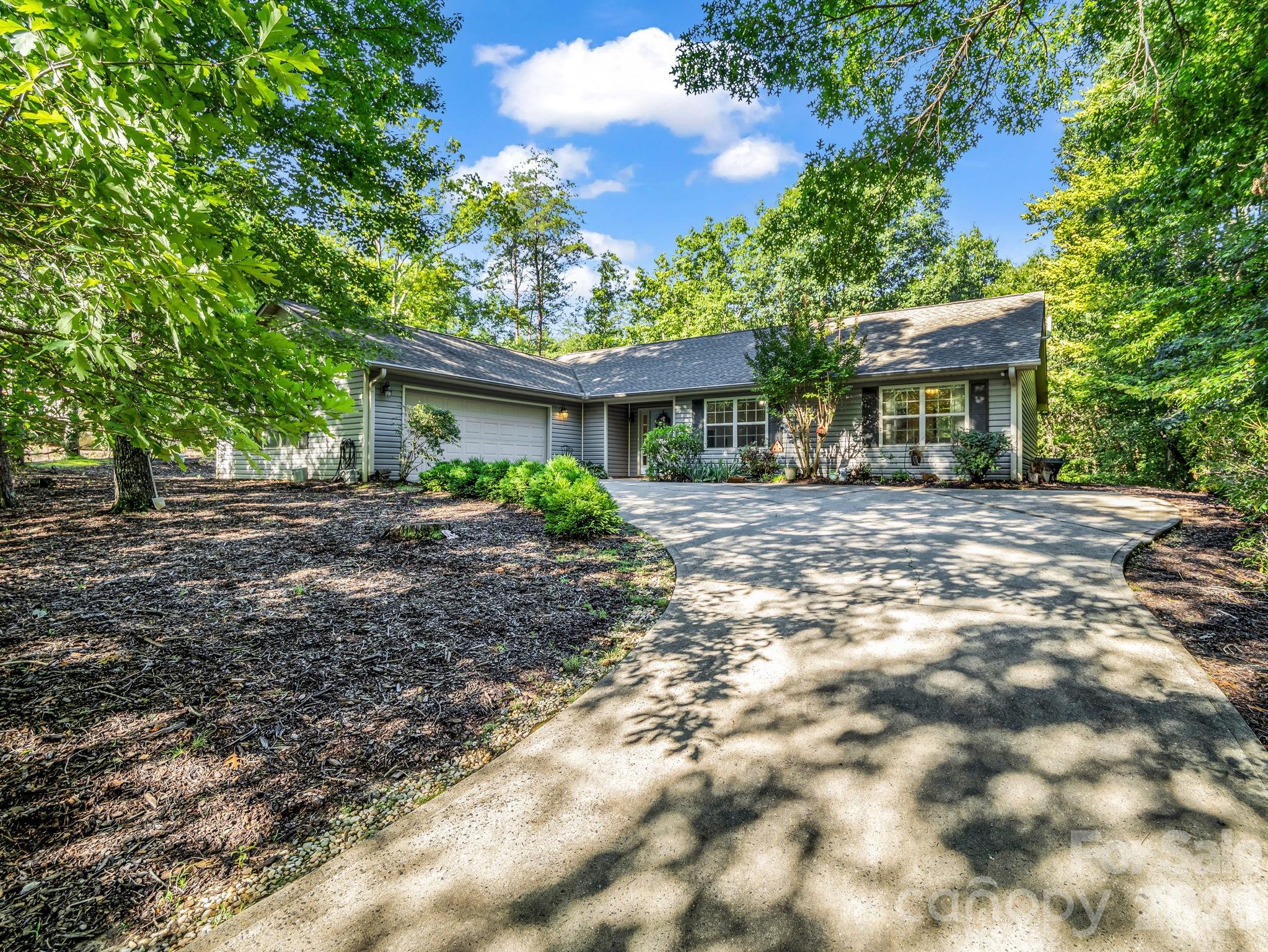 141 Dalton Court — Lake Lure