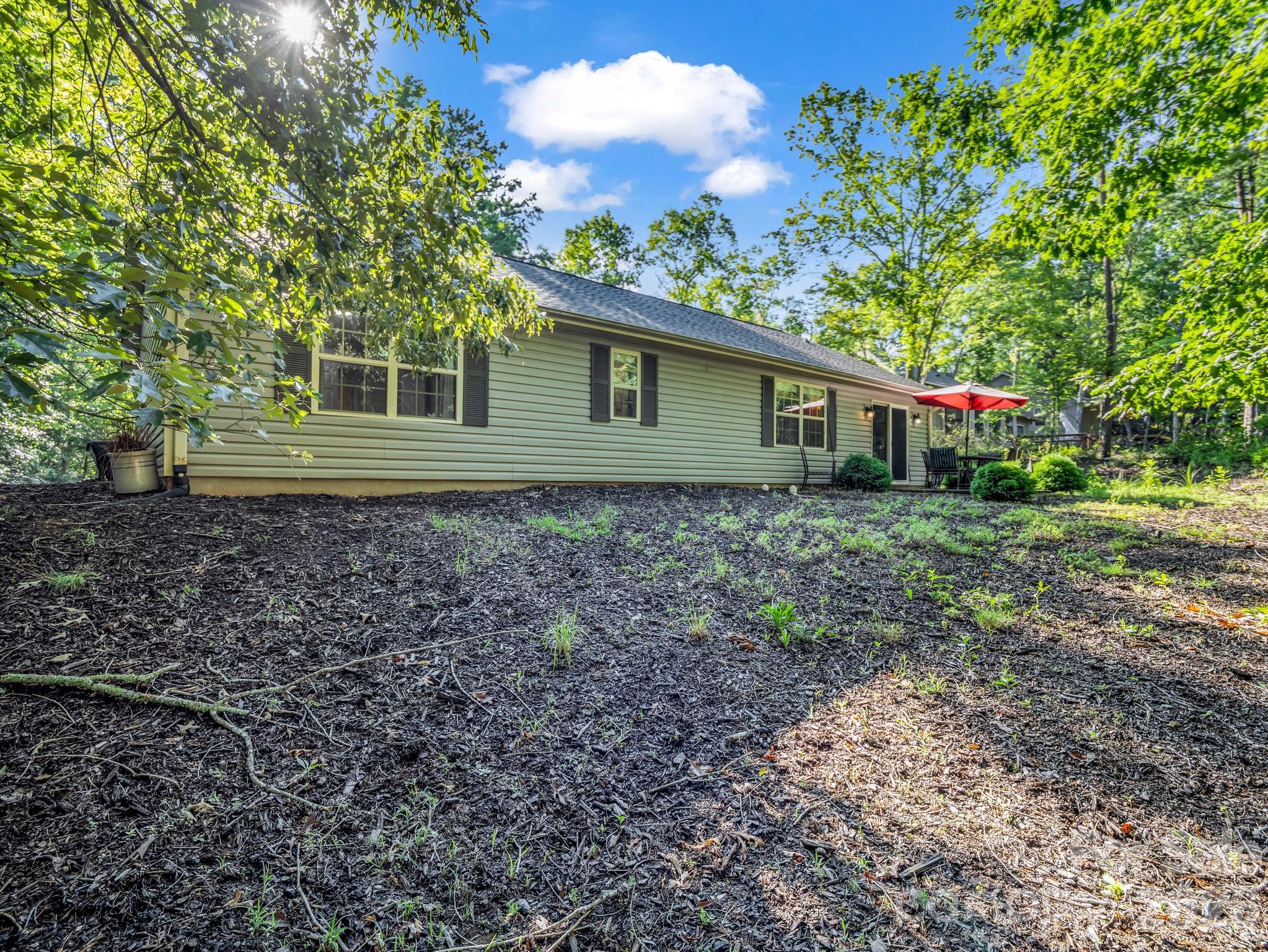 141 Dalton Court — Lake Lure