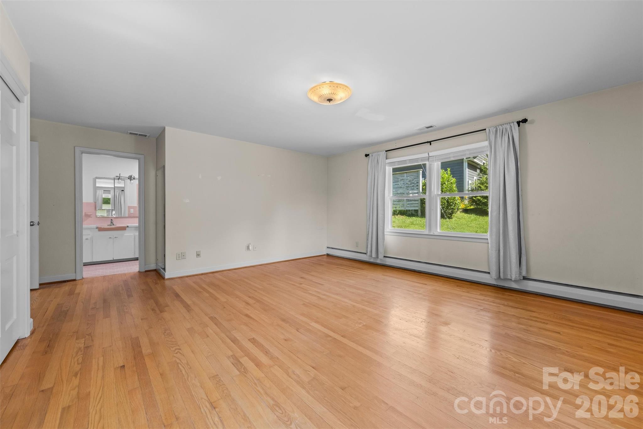 21 Hamburg Drive — Weaverville