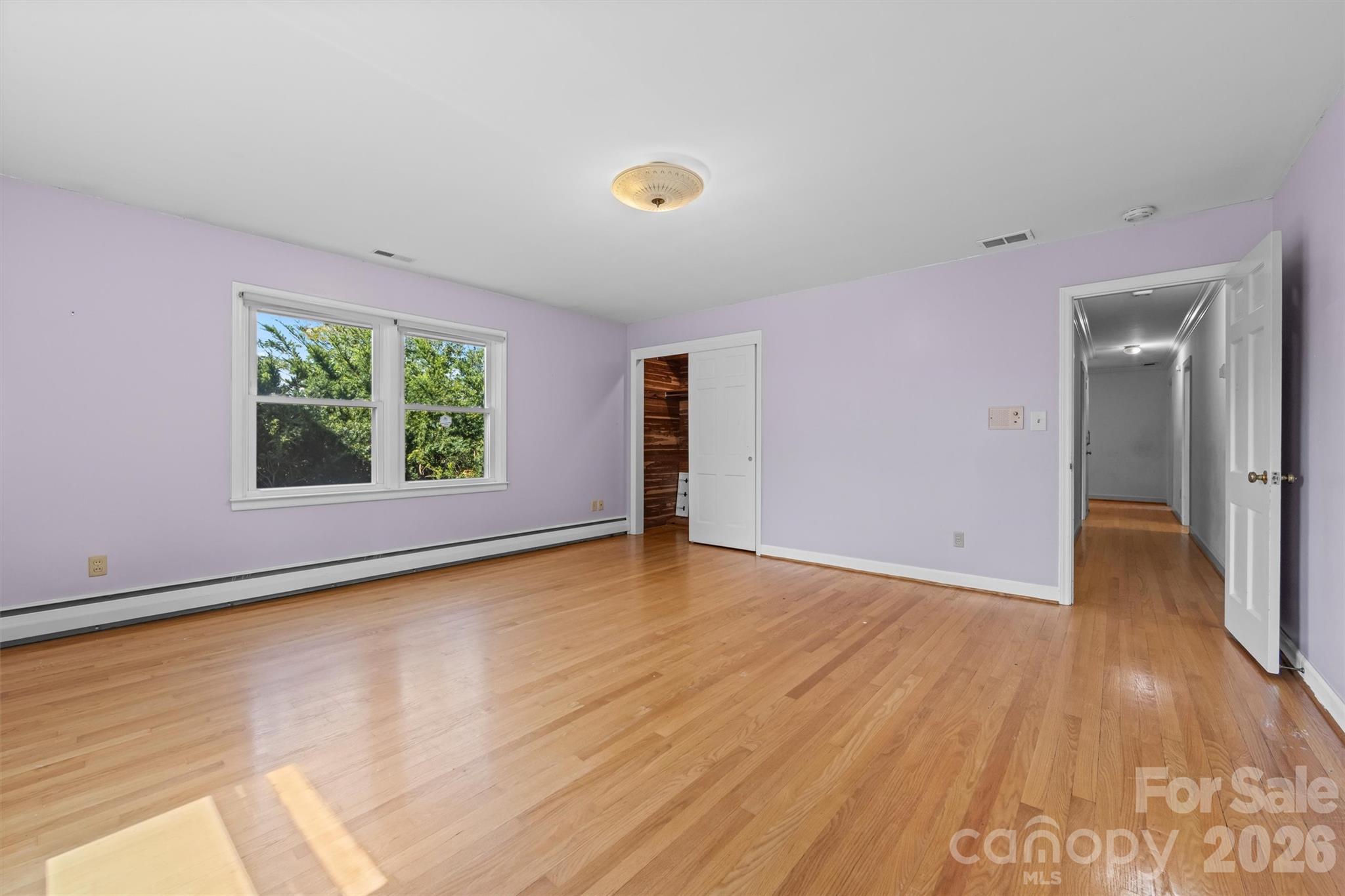 21 Hamburg Drive — Weaverville