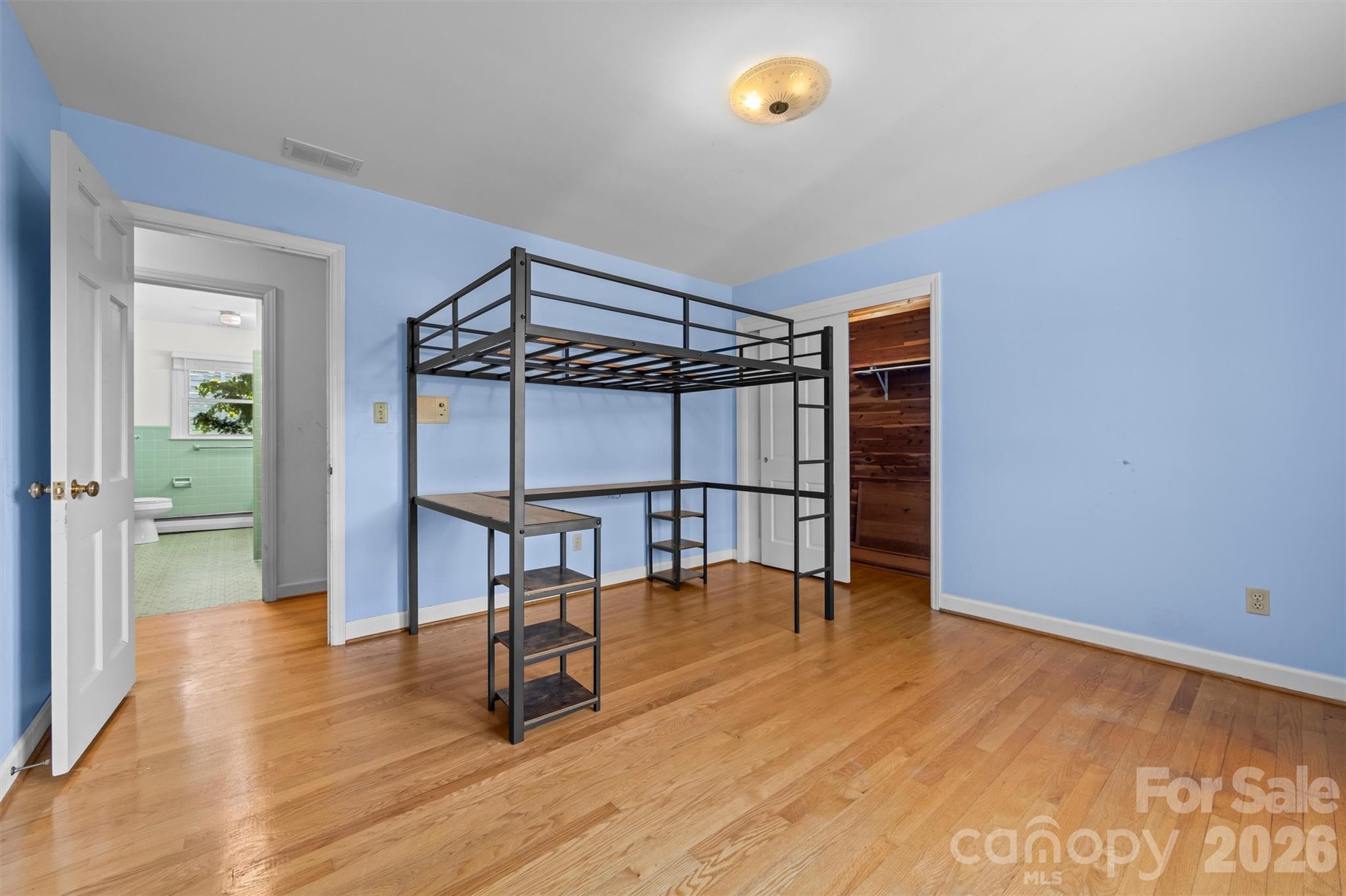 21 Hamburg Drive — Weaverville