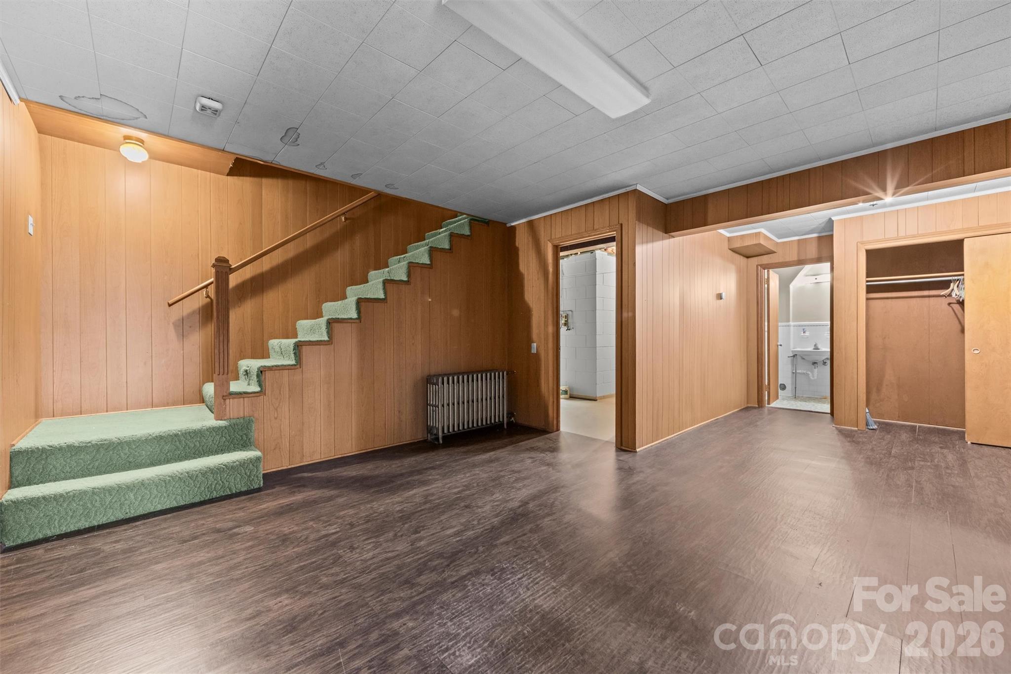 21 Hamburg Drive — Weaverville