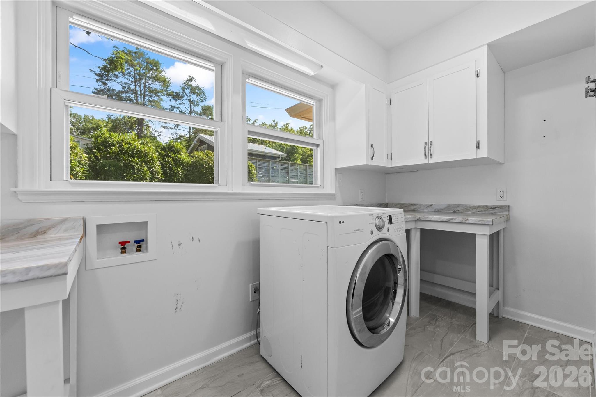 21 Hamburg Drive — Weaverville