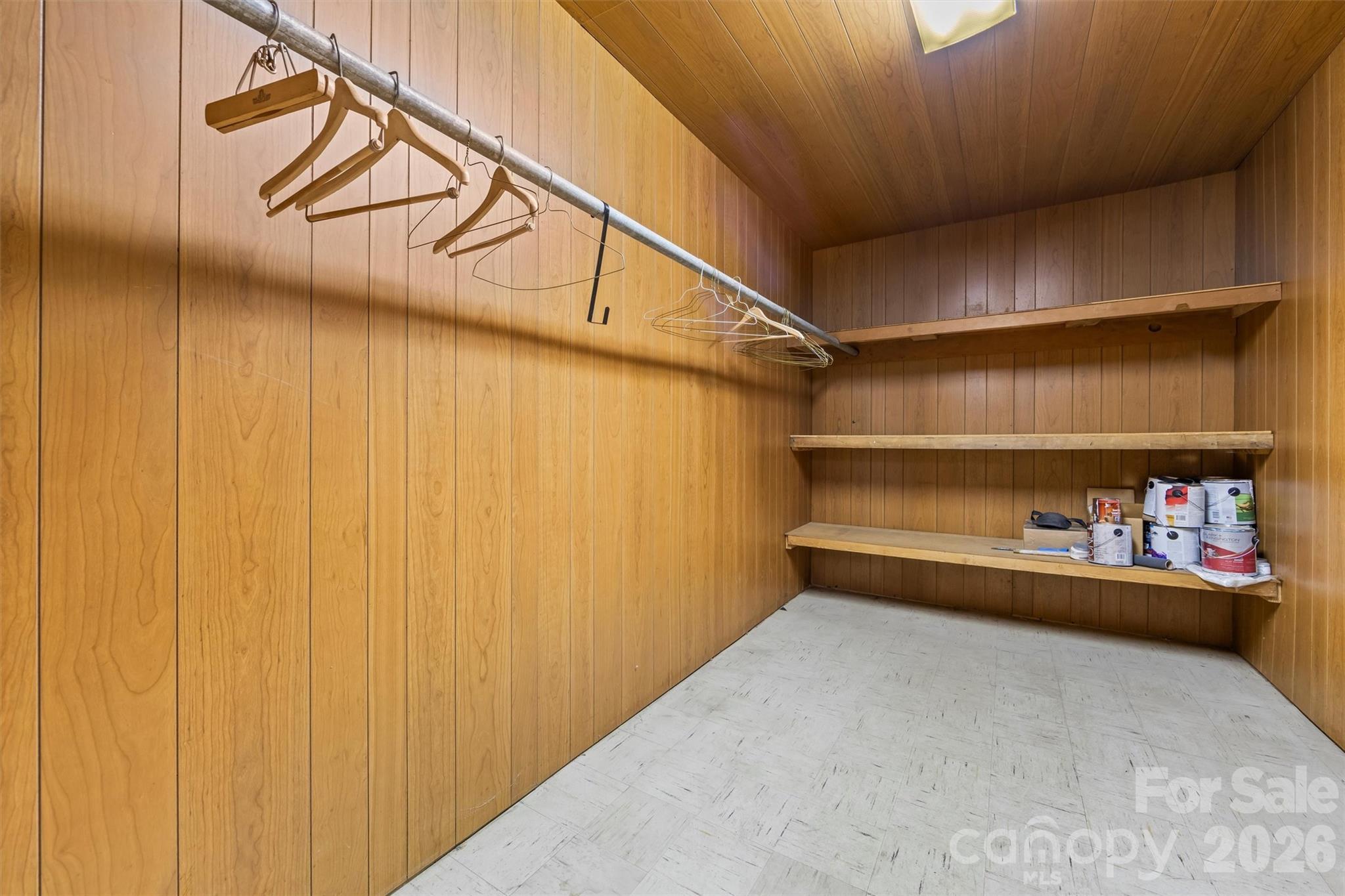 21 Hamburg Drive — Weaverville