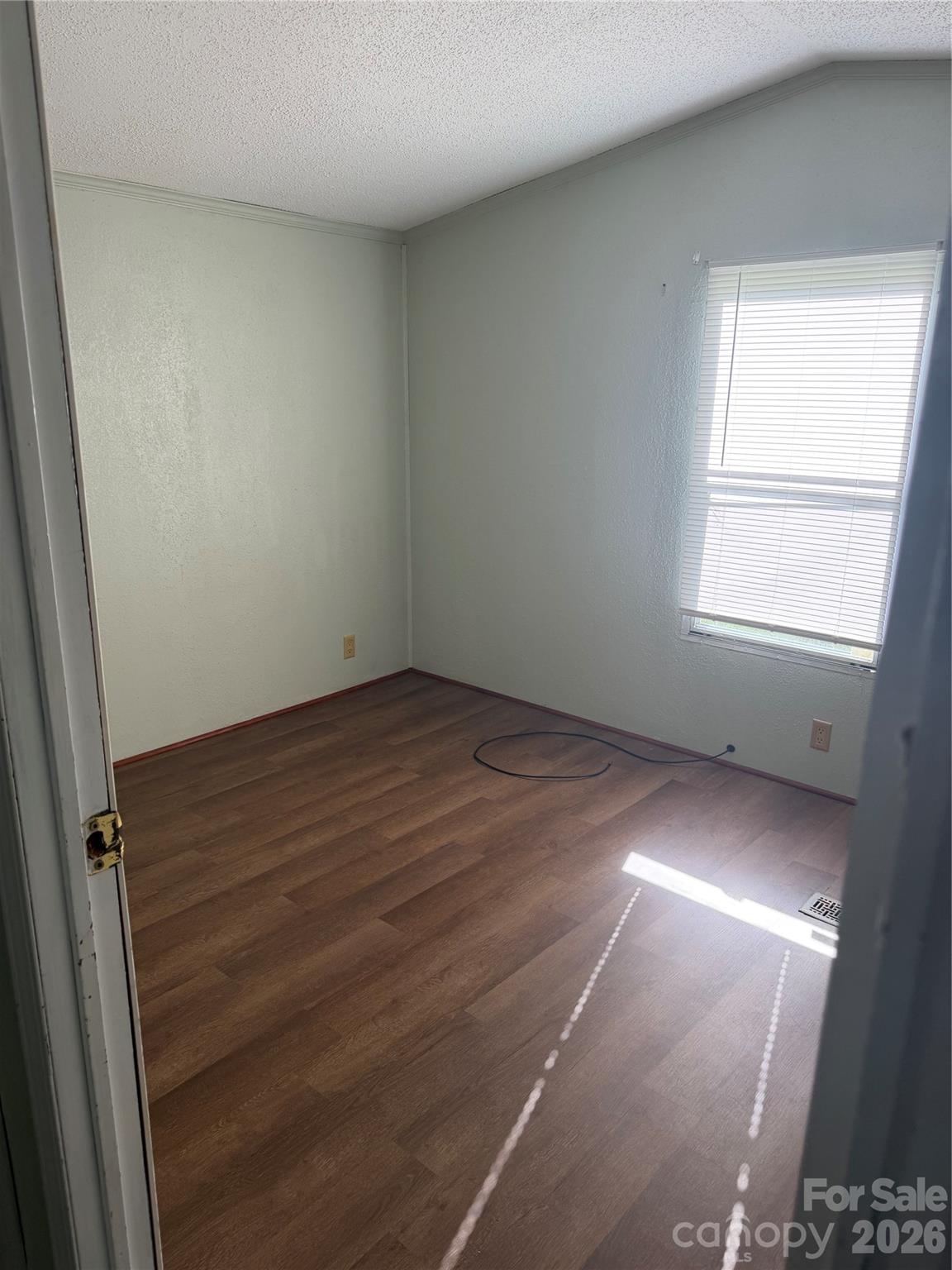 69 Woodmont Drive — Nebo