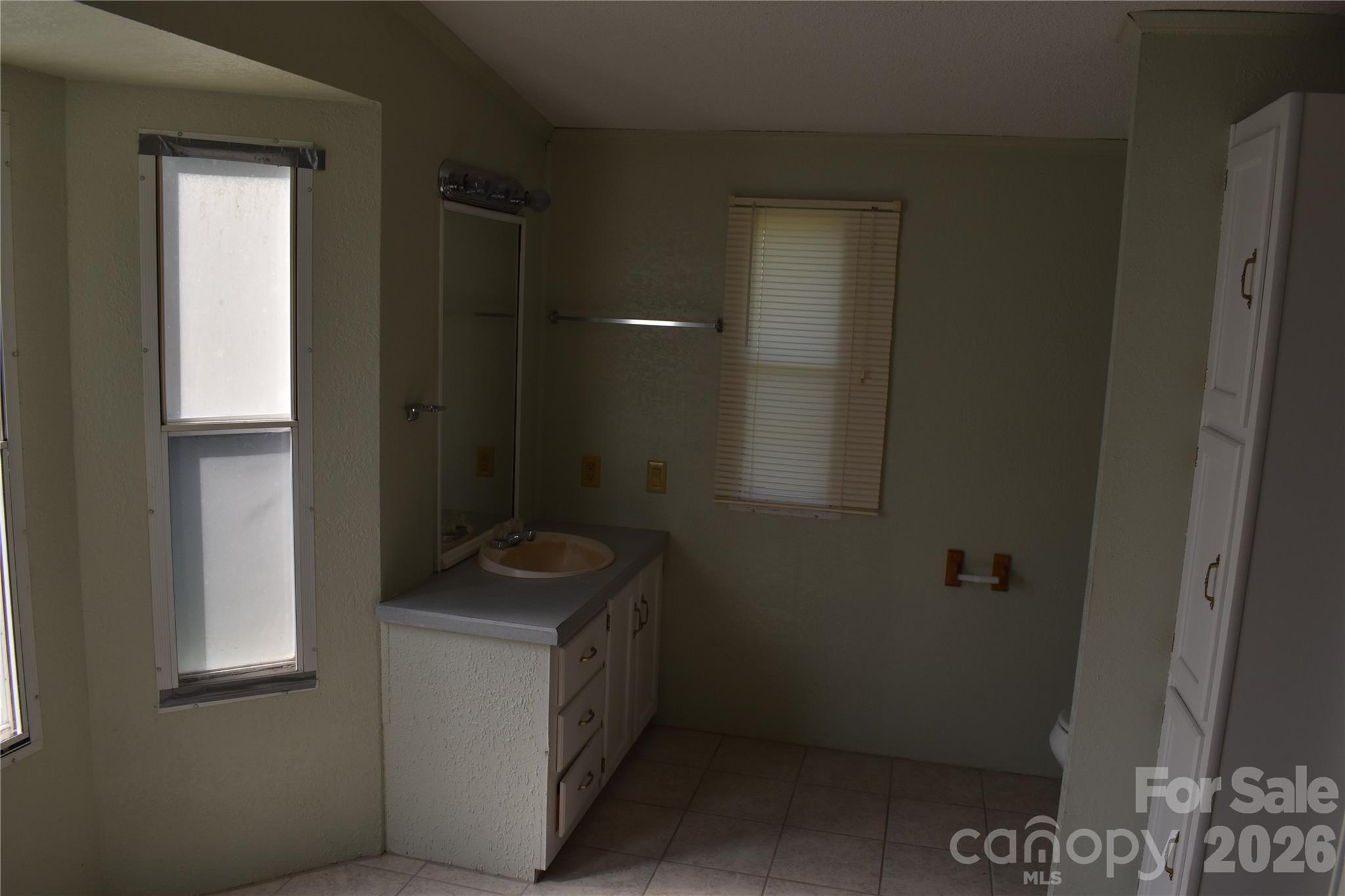 69 Woodmont Drive — Nebo