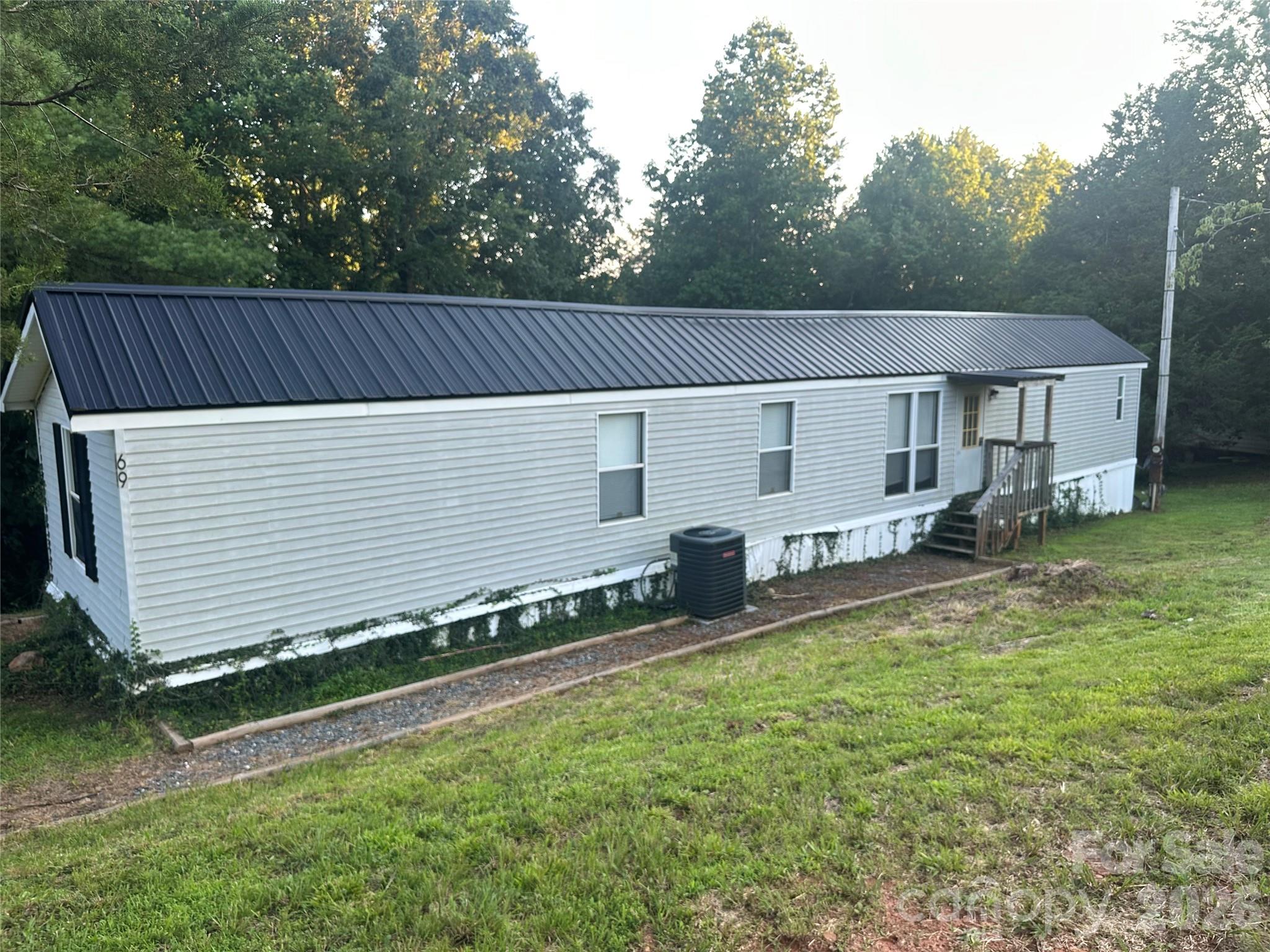 69 Woodmont Drive — Nebo