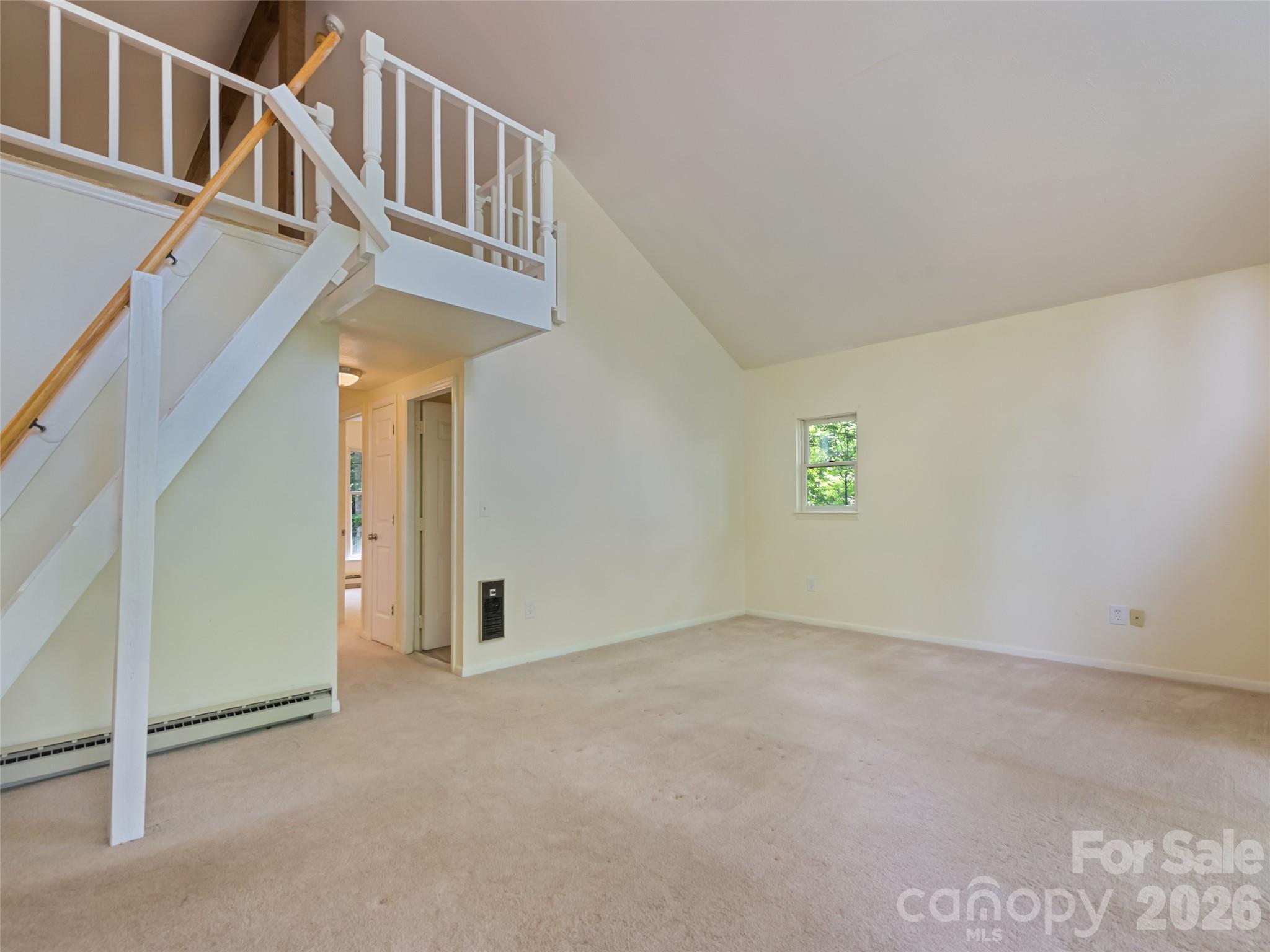 80 Merrie Way — Waynesville