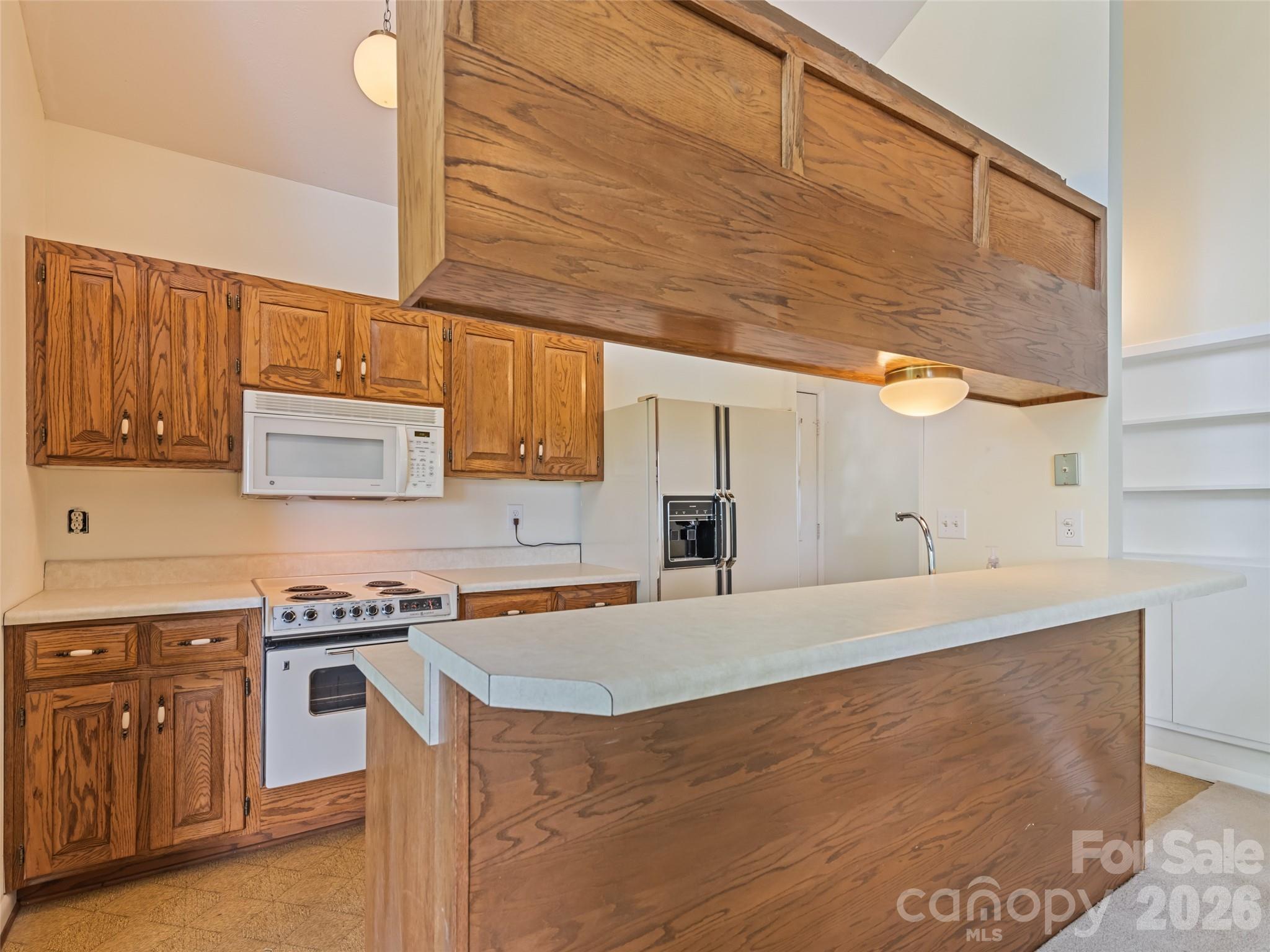 80 Merrie Way — Waynesville