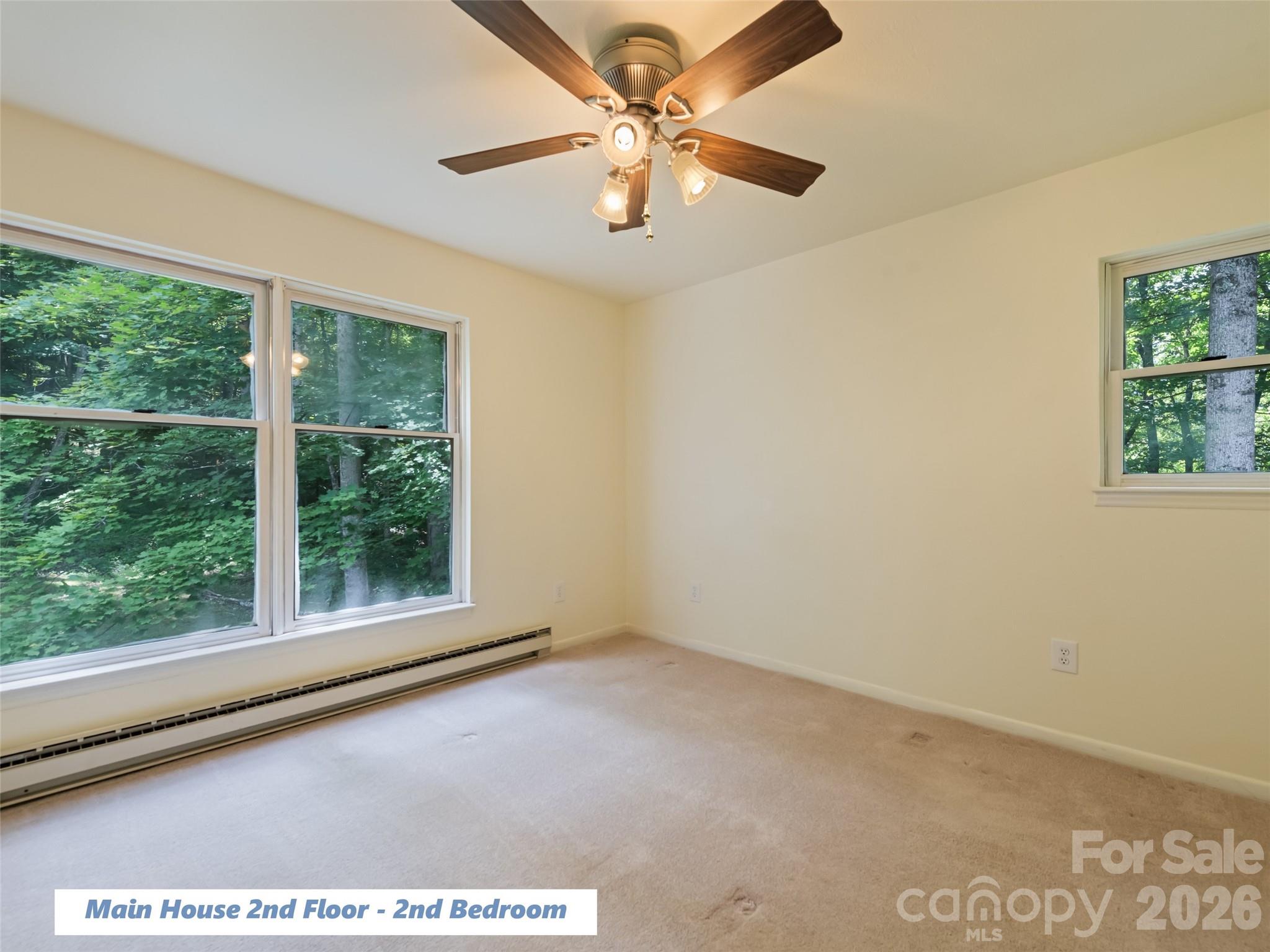 80 Merrie Way — Waynesville