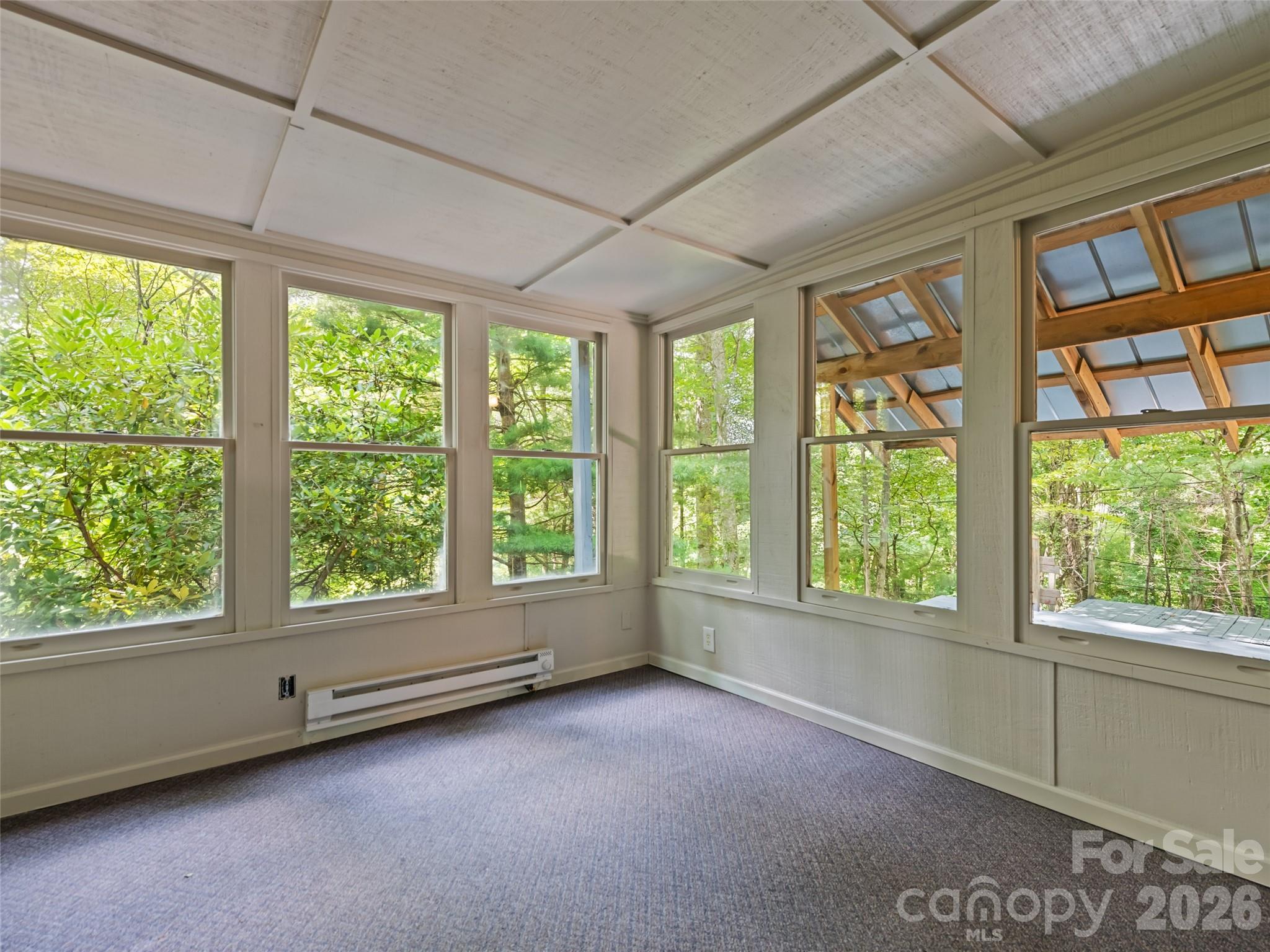 80 Merrie Way — Waynesville