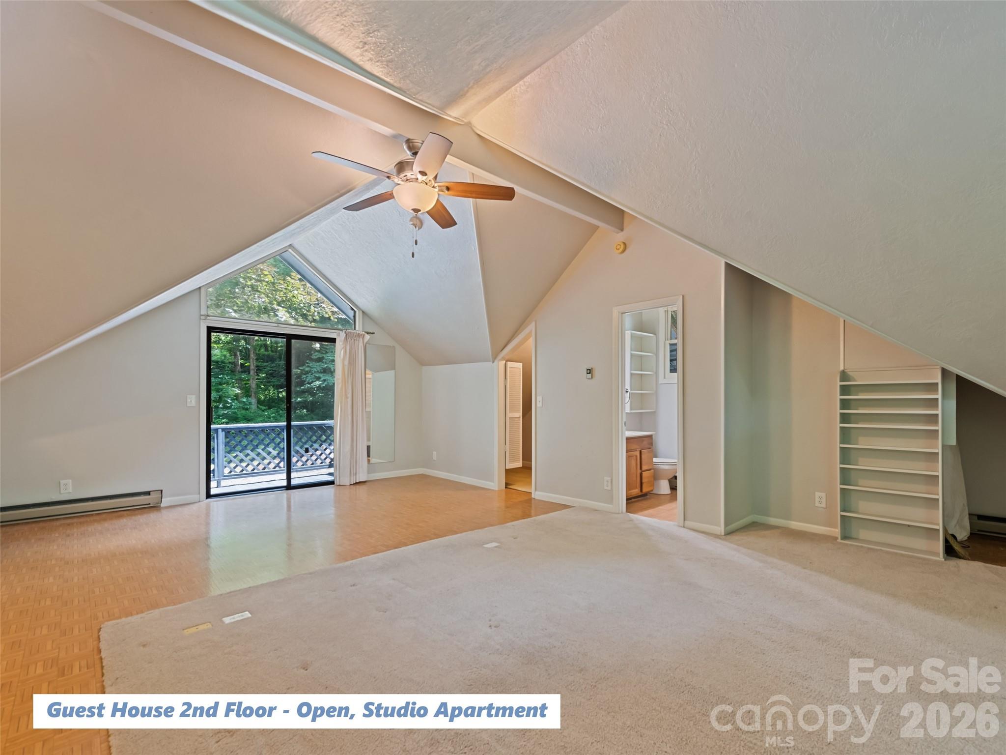 80 Merrie Way — Waynesville