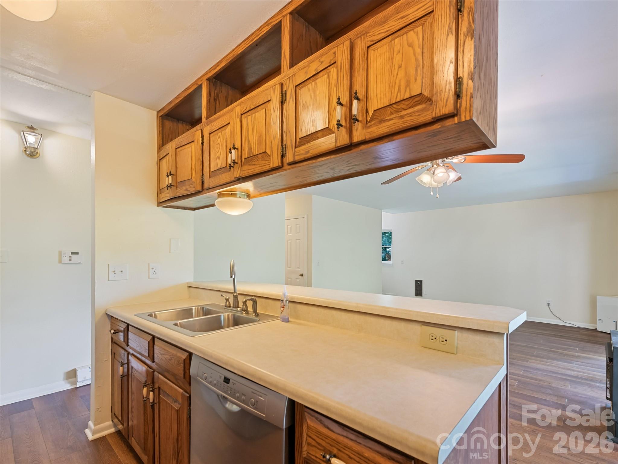 80 Merrie Way — Waynesville