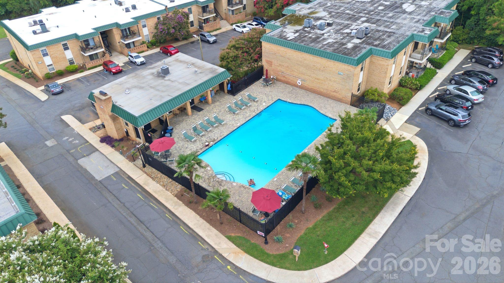 4739 Hedgemore Drive — Charlotte