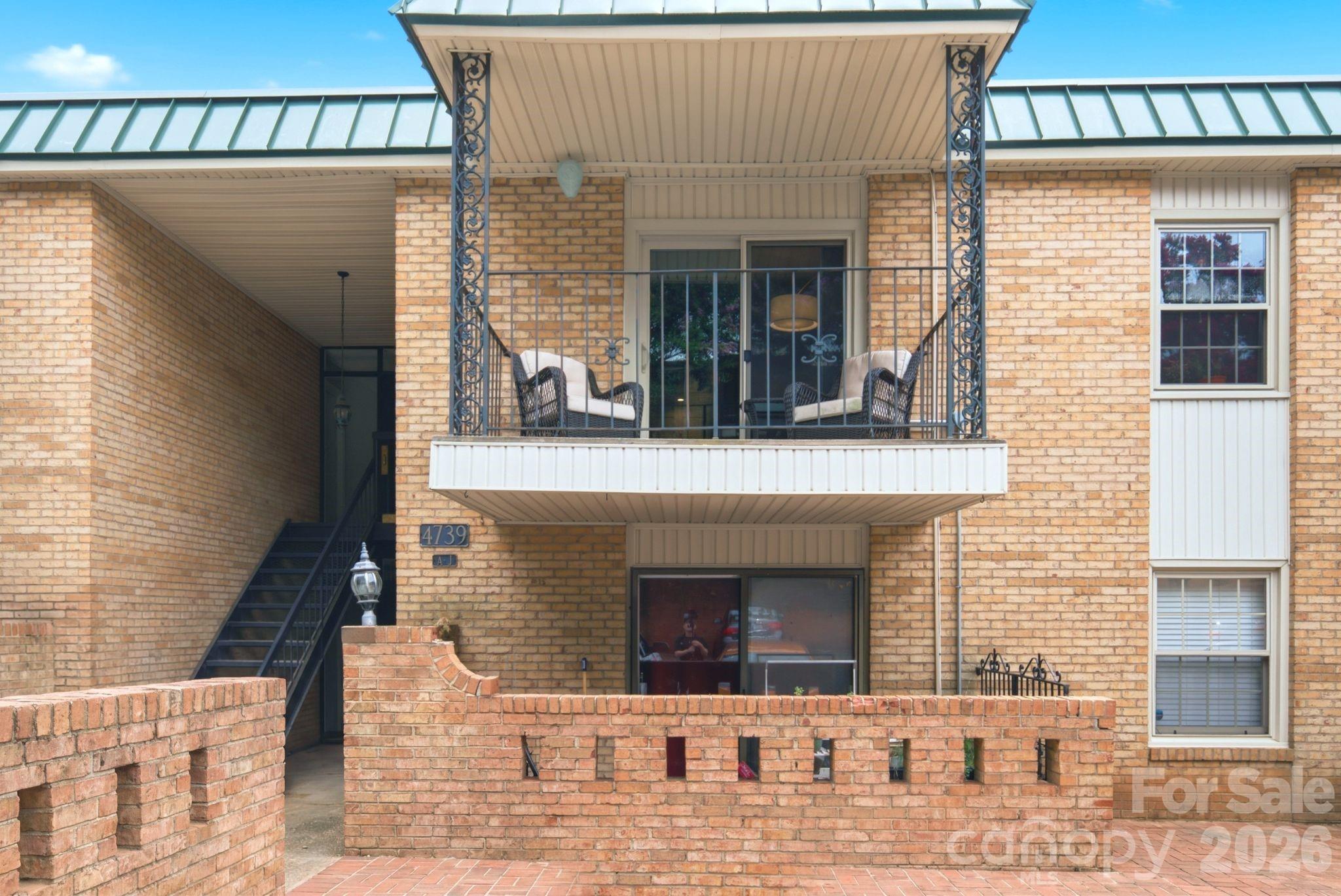 4739 Hedgemore Drive — Charlotte