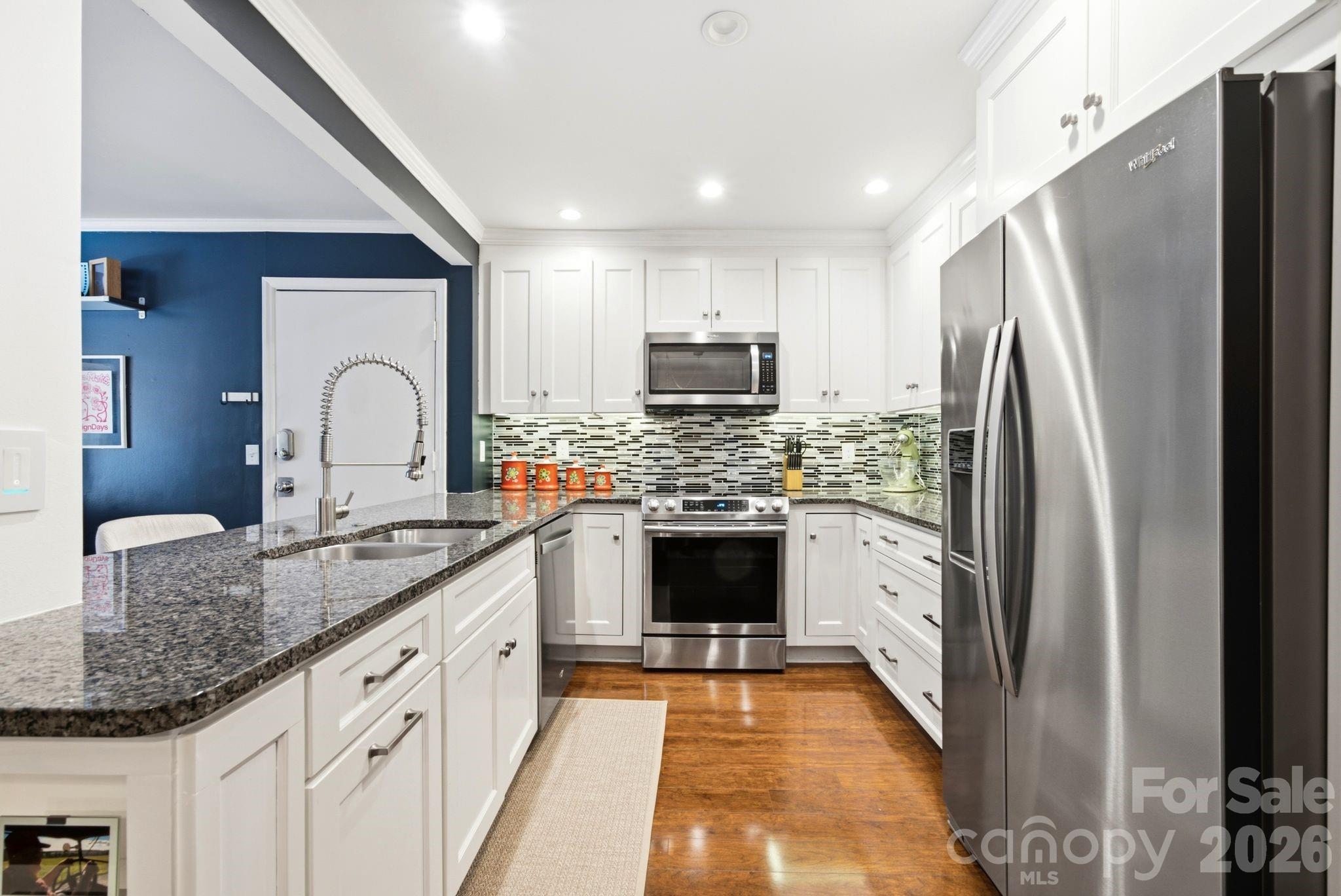 4739 Hedgemore Drive — Charlotte