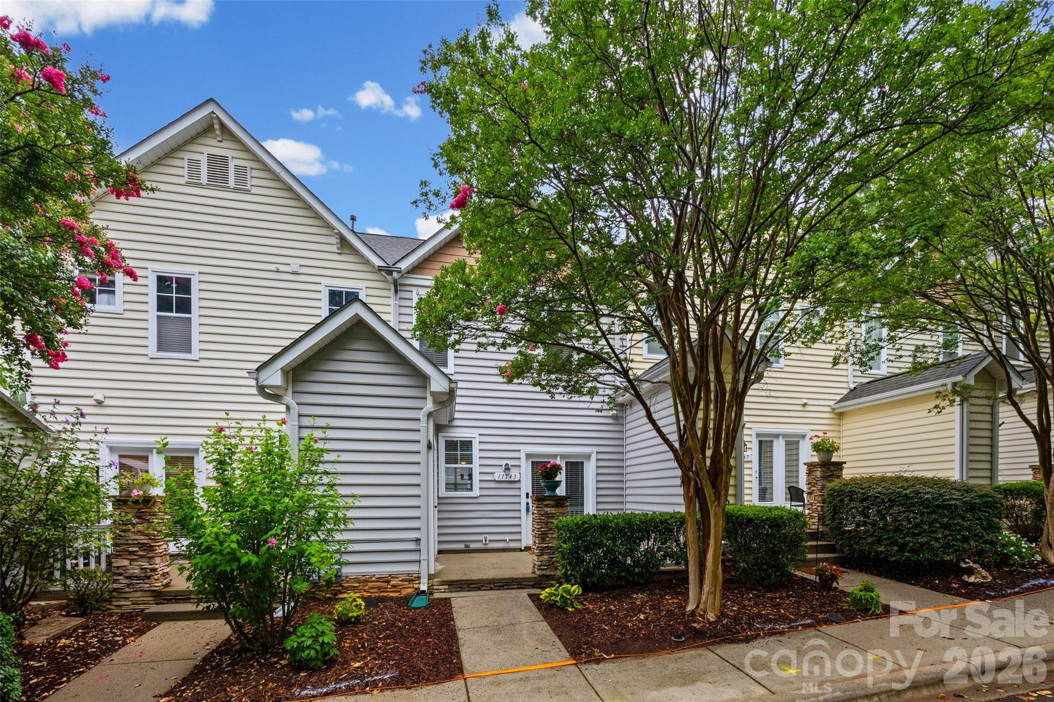 11143 Dundarrach Lane — Charlotte