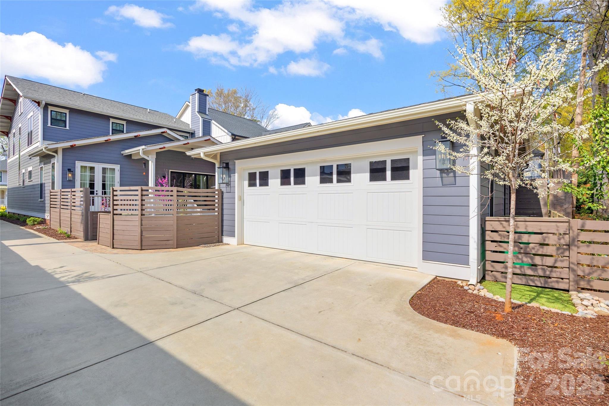 2649 Chesterfield Avenue — Charlotte