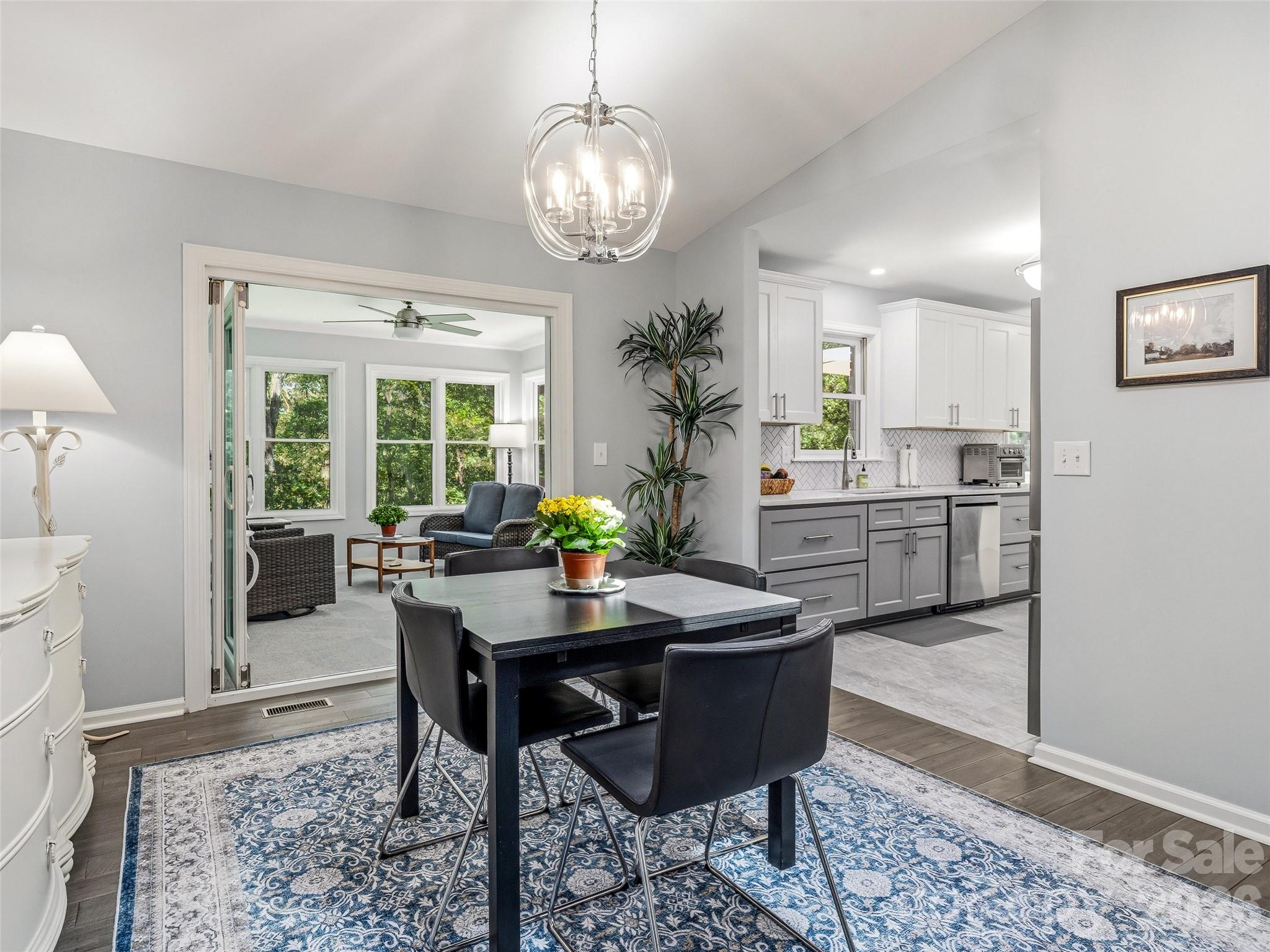518 Starmount Lane — Hendersonville