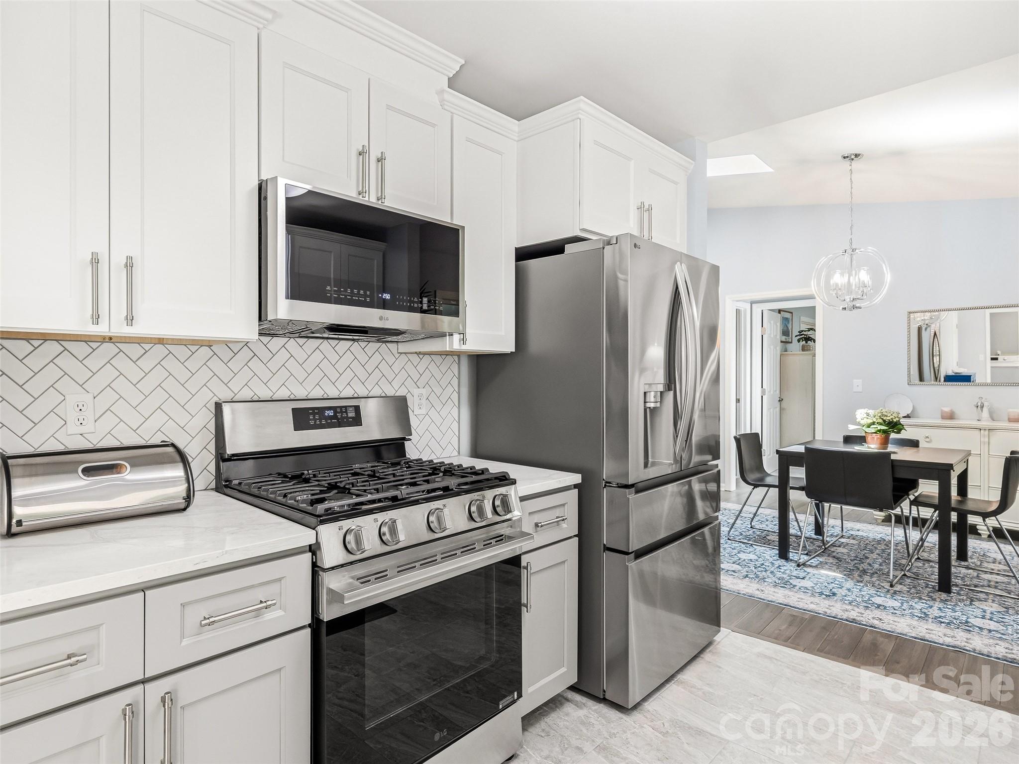518 Starmount Lane — Hendersonville
