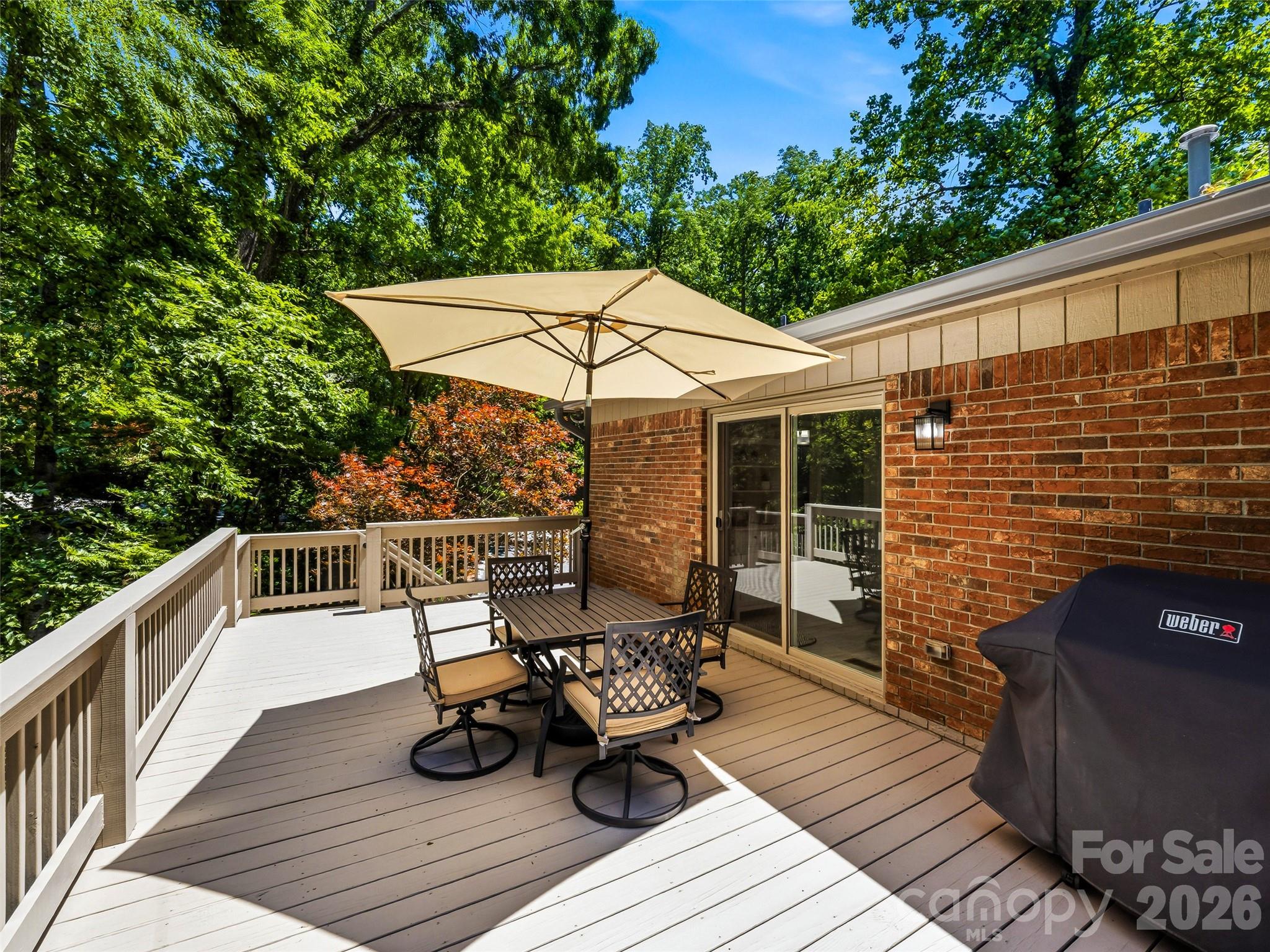 518 Starmount Lane — Hendersonville