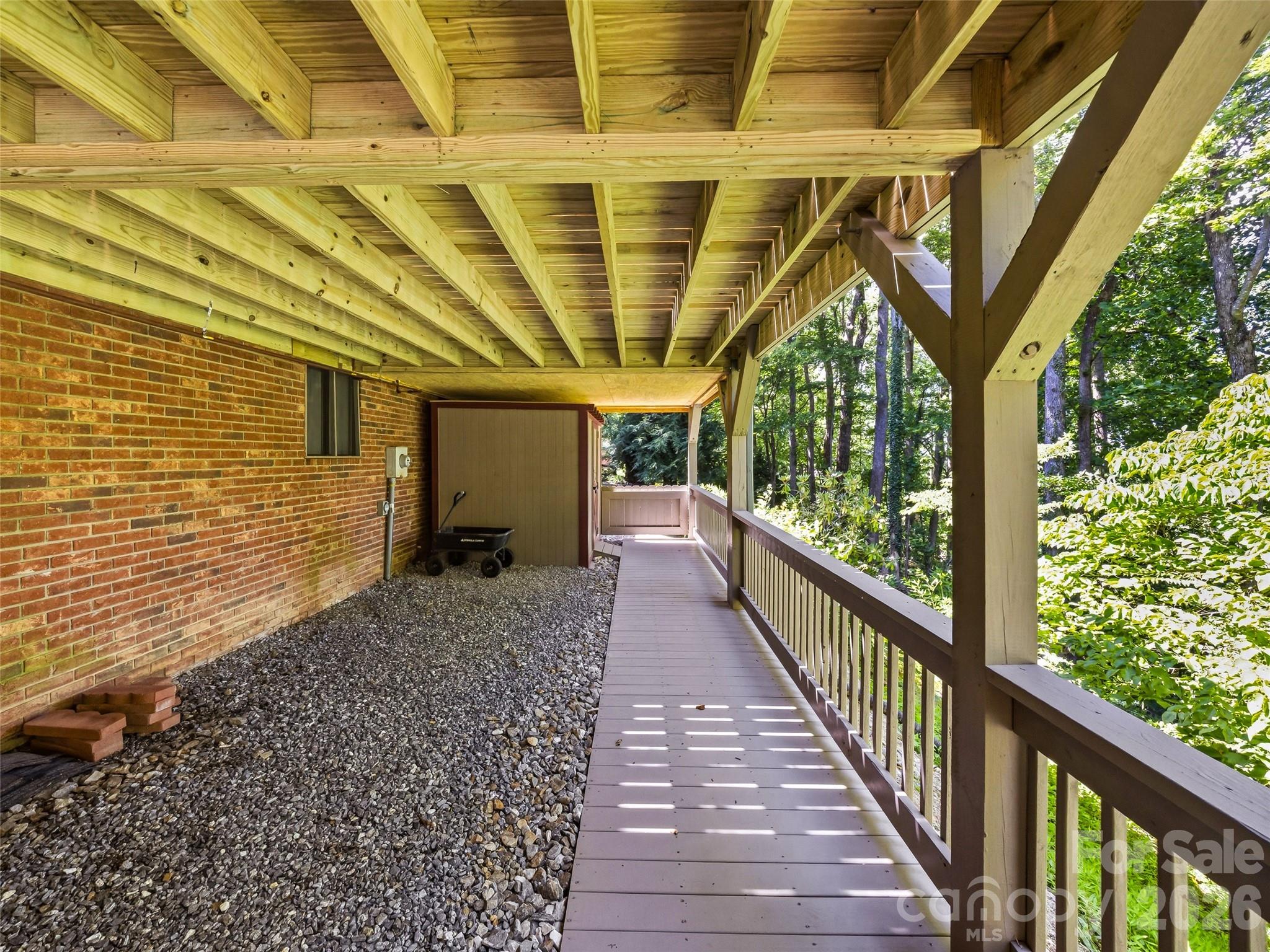 518 Starmount Lane — Hendersonville