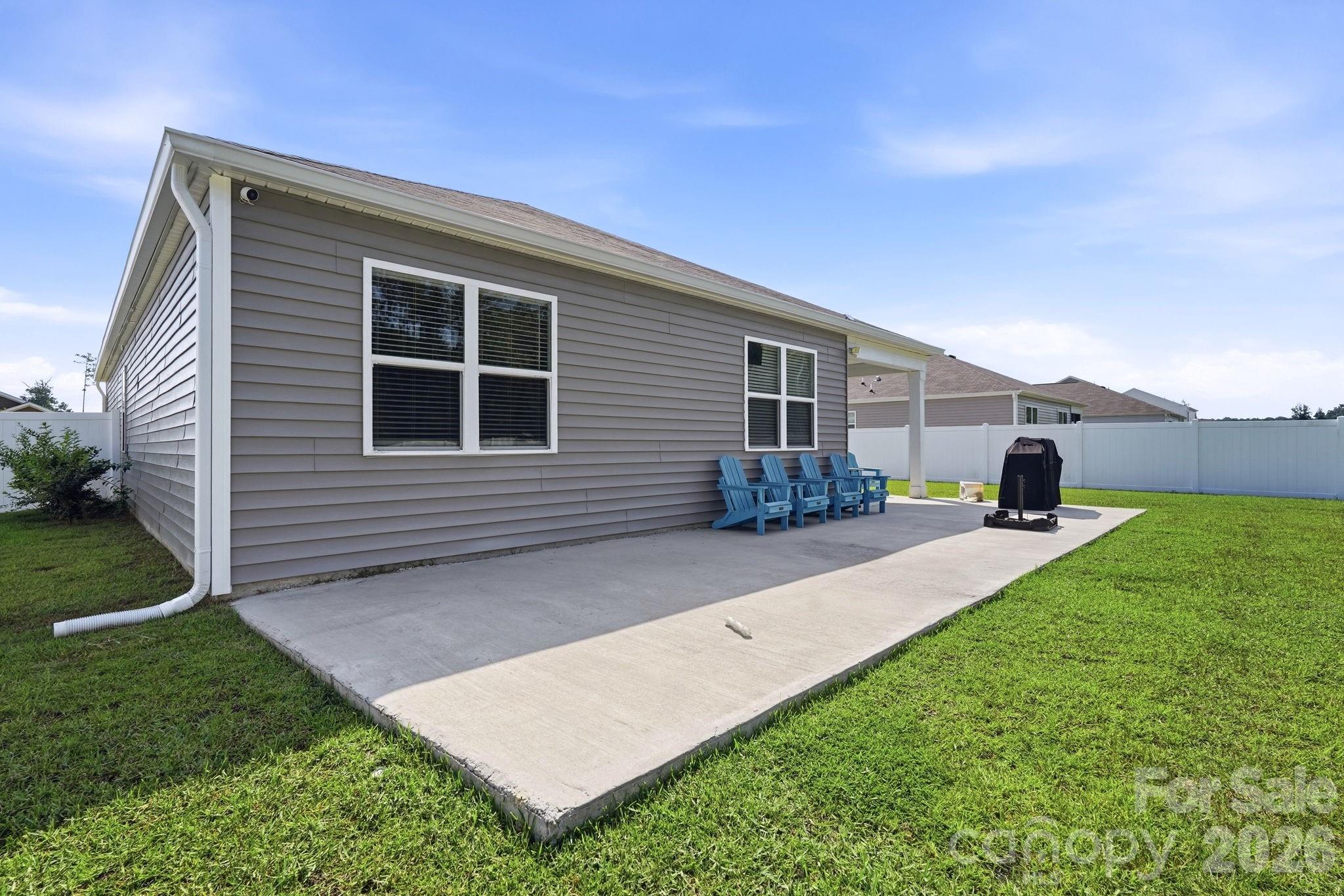 1404 Greenock Lane — Conway