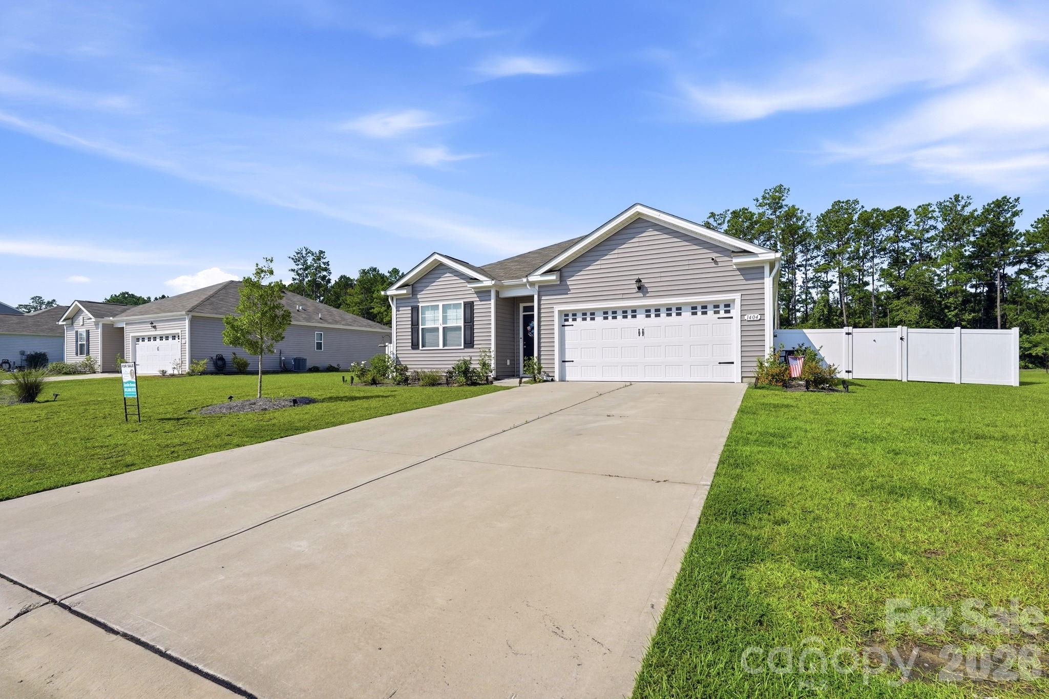 1404 Greenock Lane — Conway
