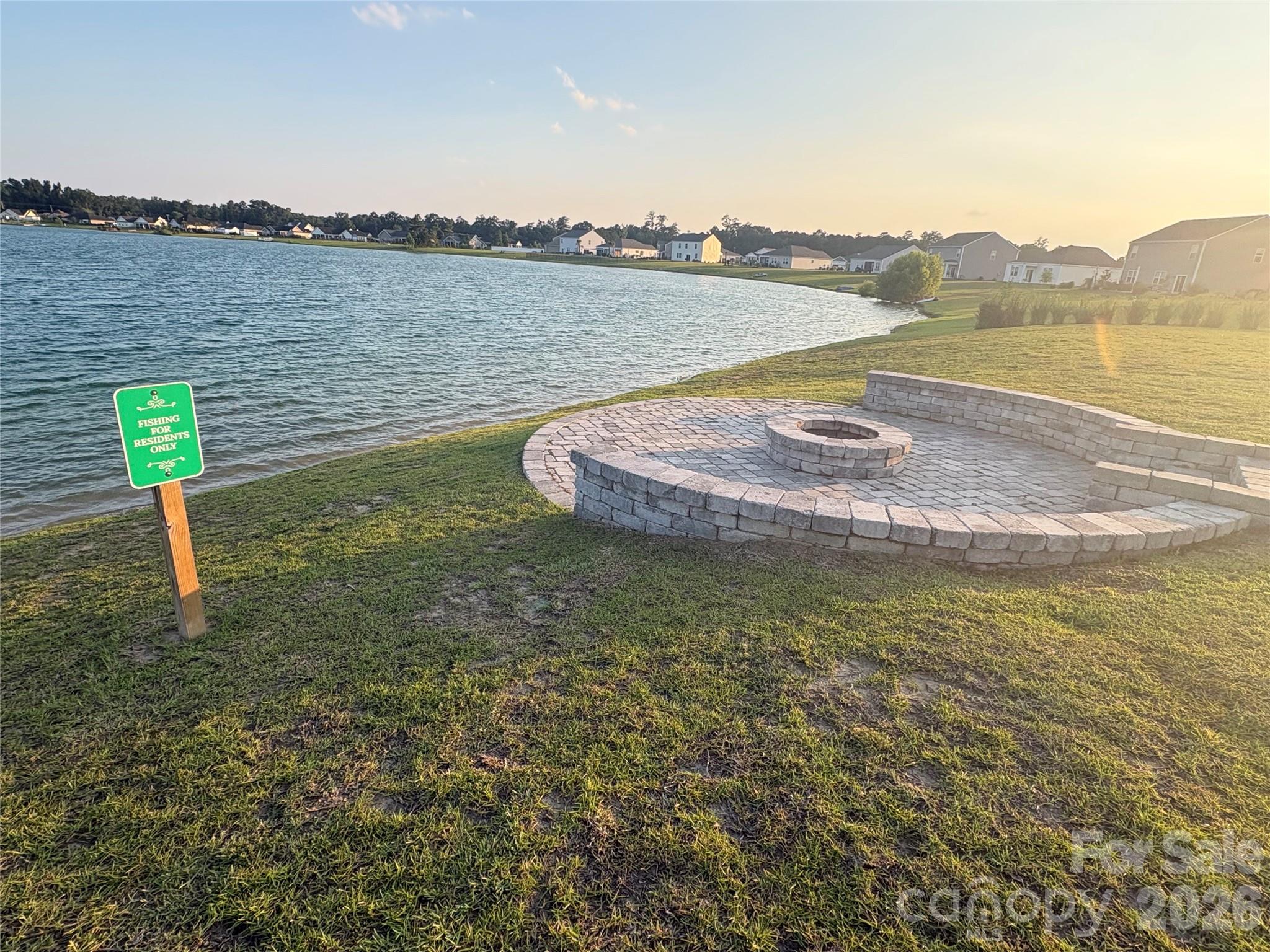 1404 Greenock Lane — Conway