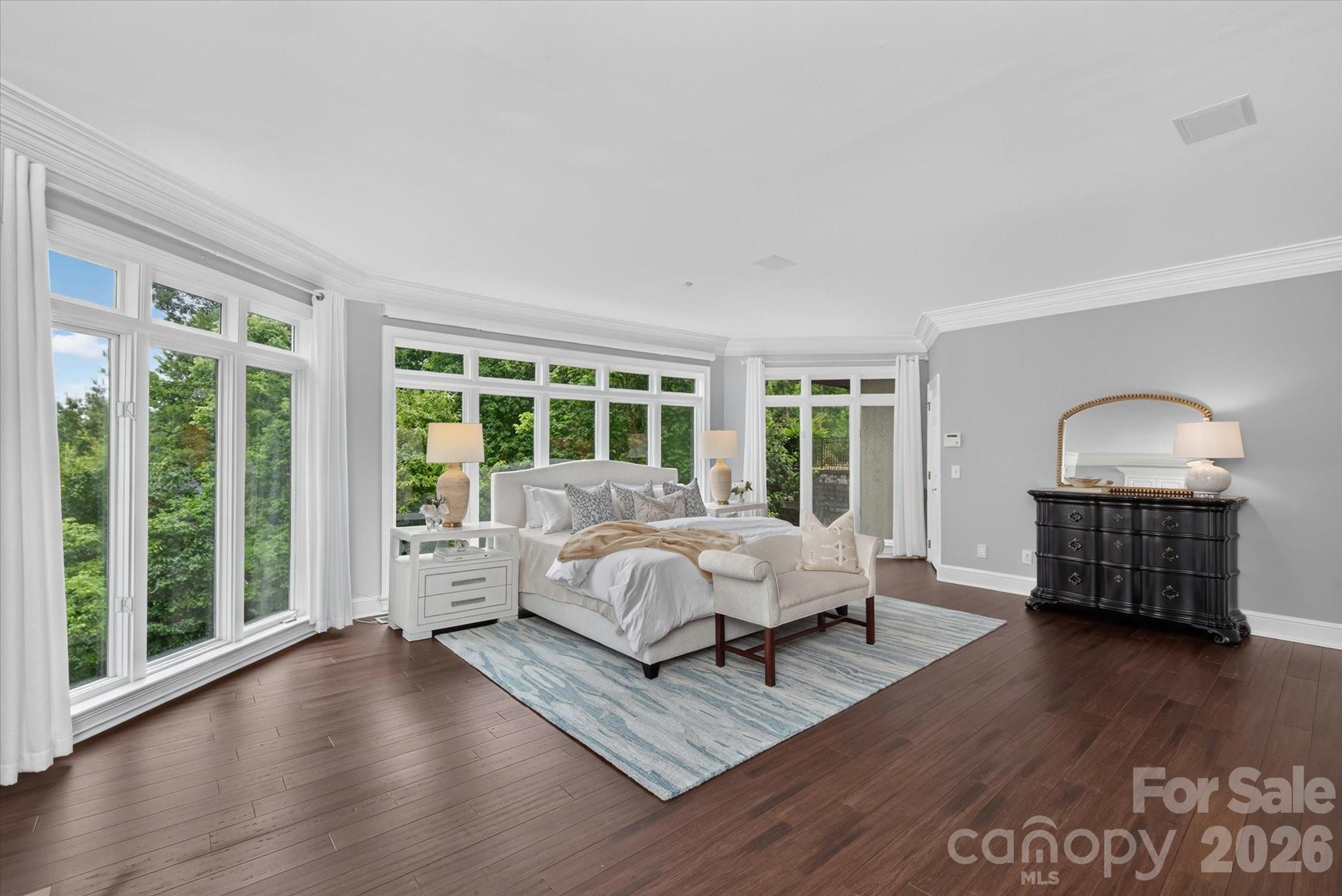6812 Linkside Court — Charlotte