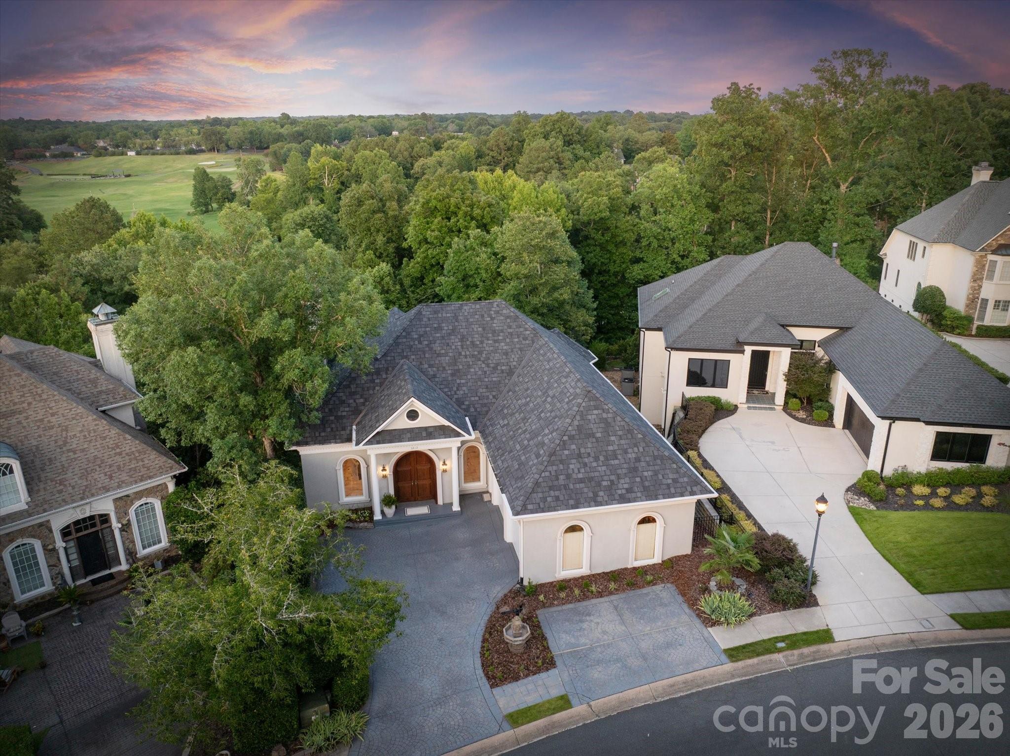 6812 Linkside Court — Charlotte