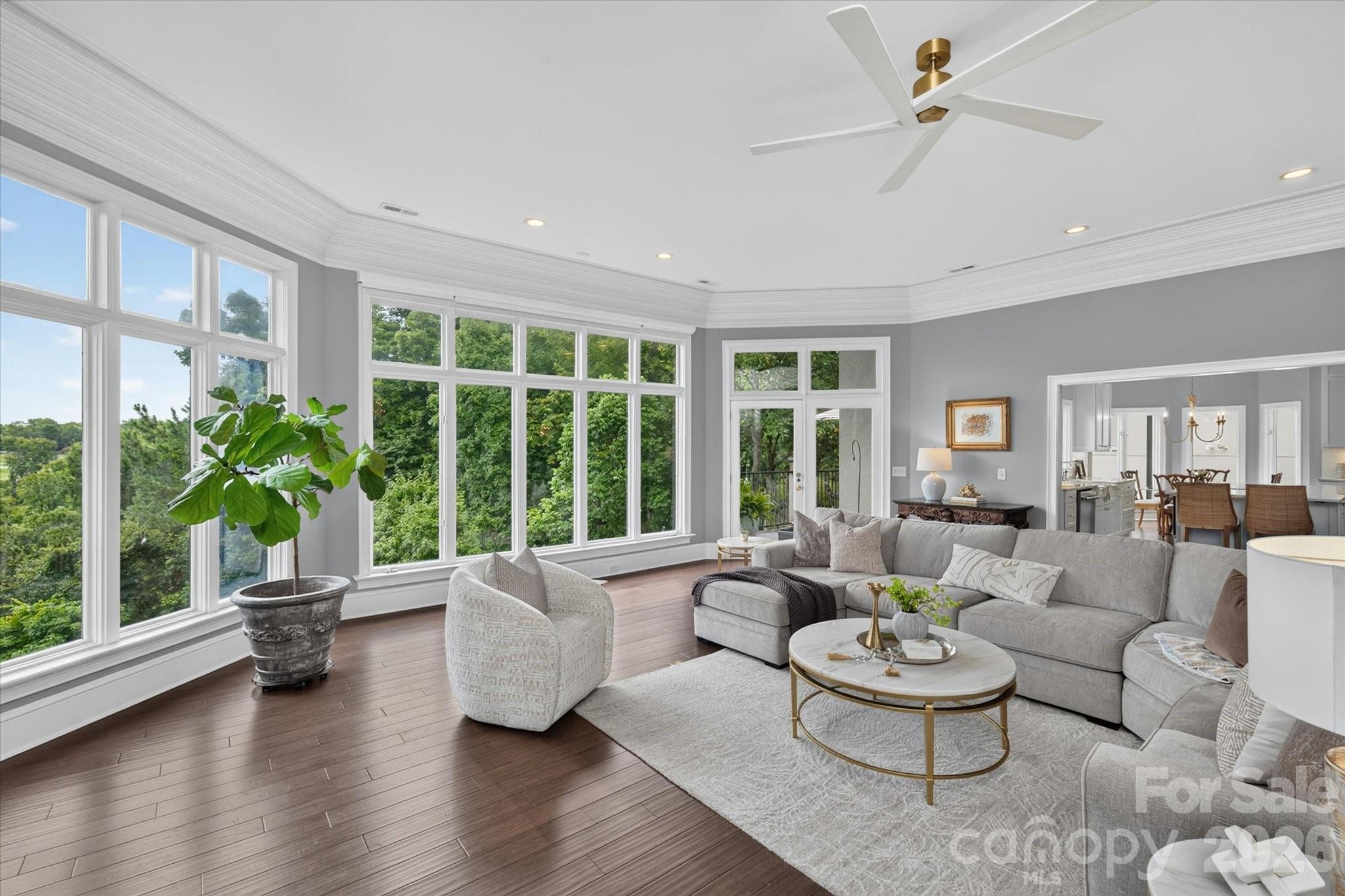 6812 Linkside Court — Charlotte