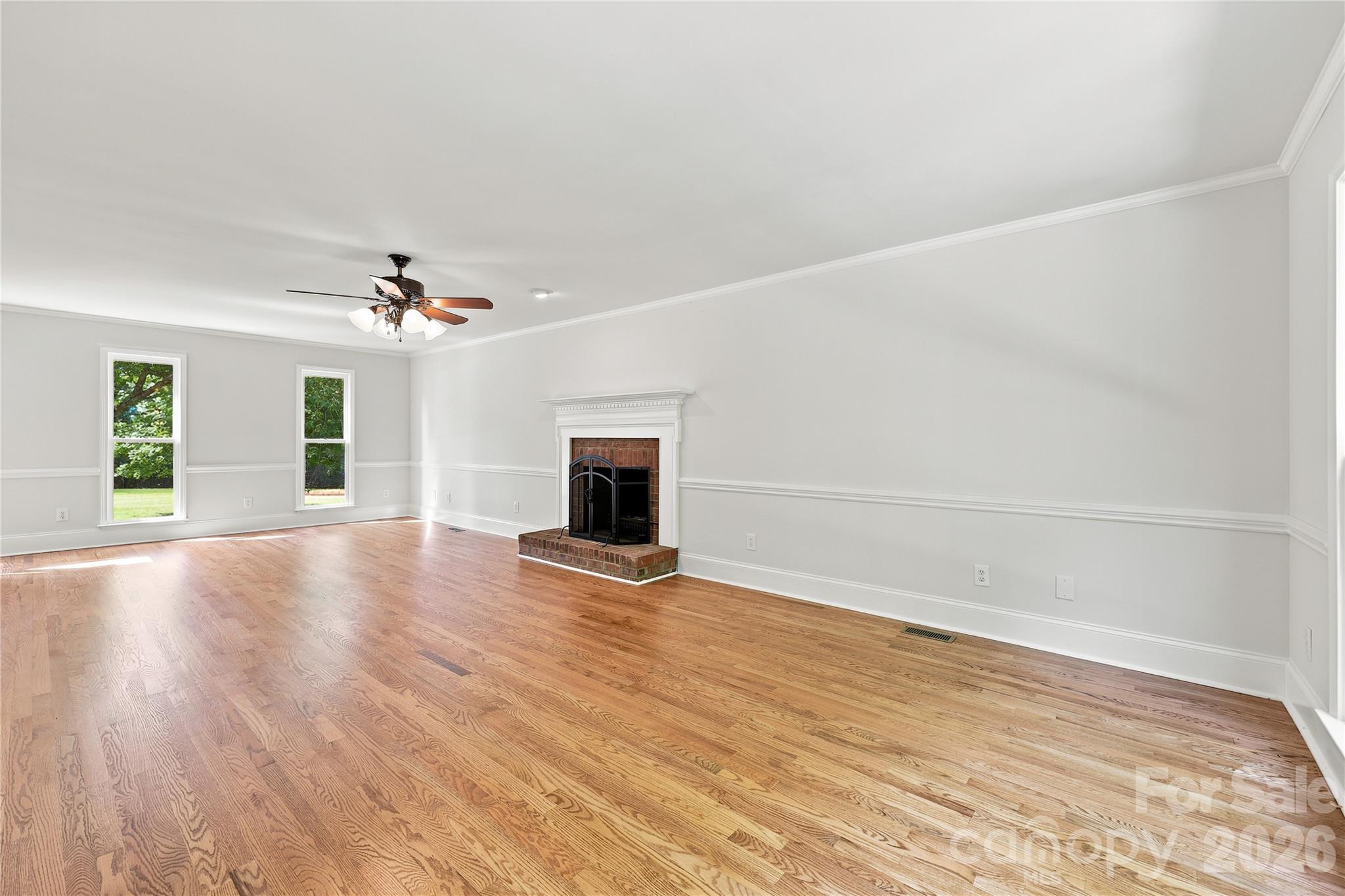 122 W Tattersall Drive — Statesville
