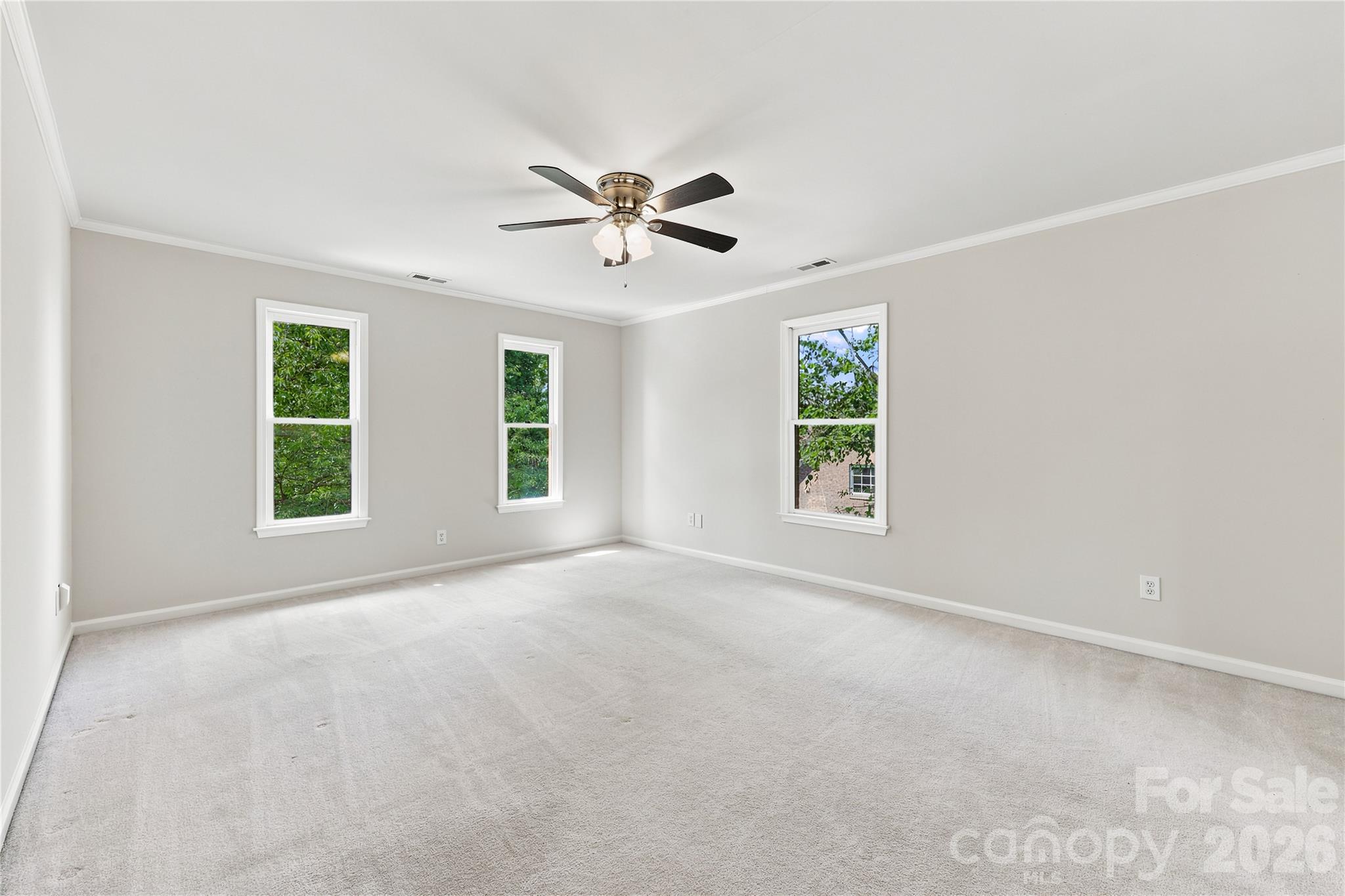 122 W Tattersall Drive — Statesville