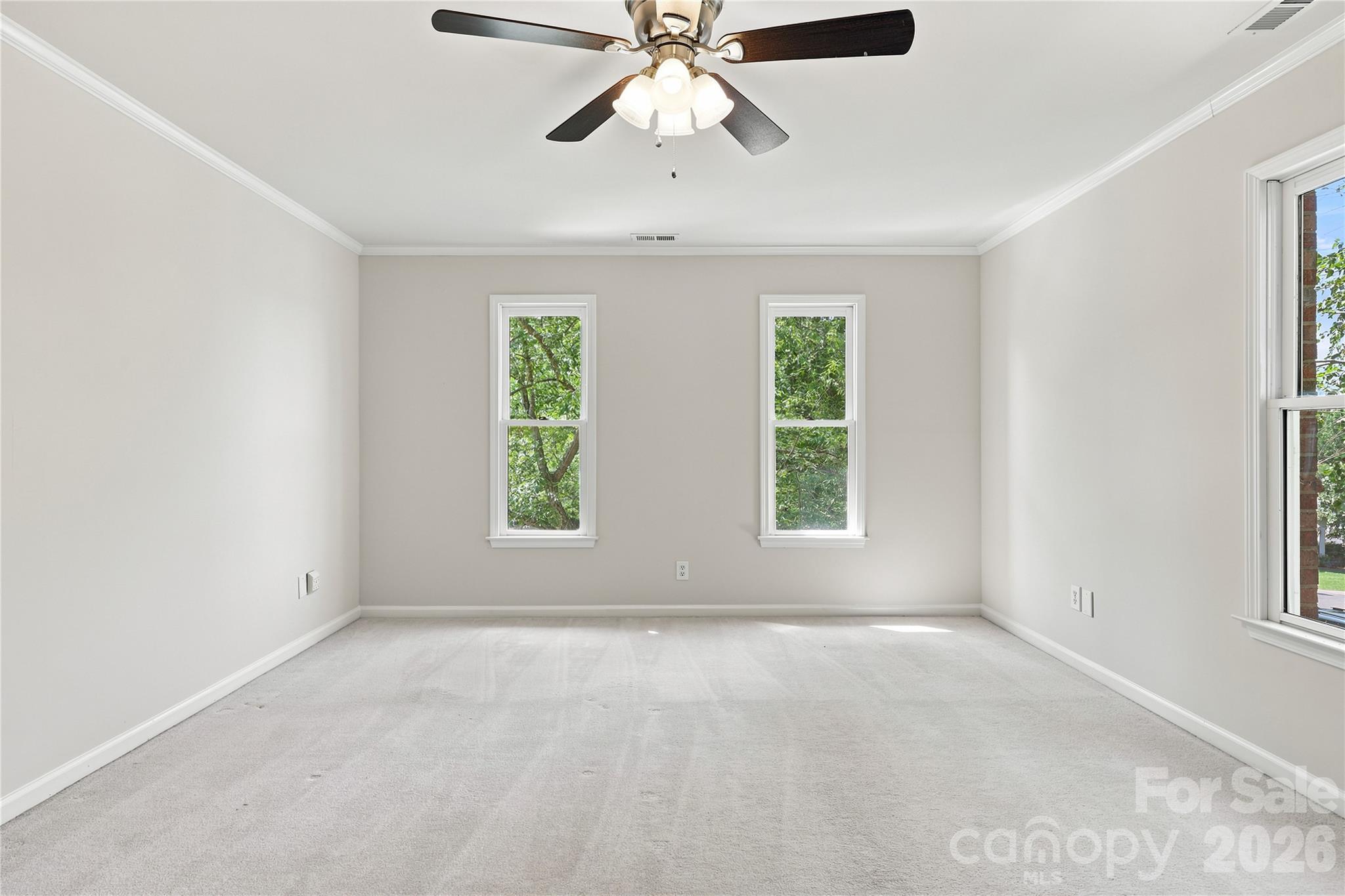 122 W Tattersall Drive — Statesville
