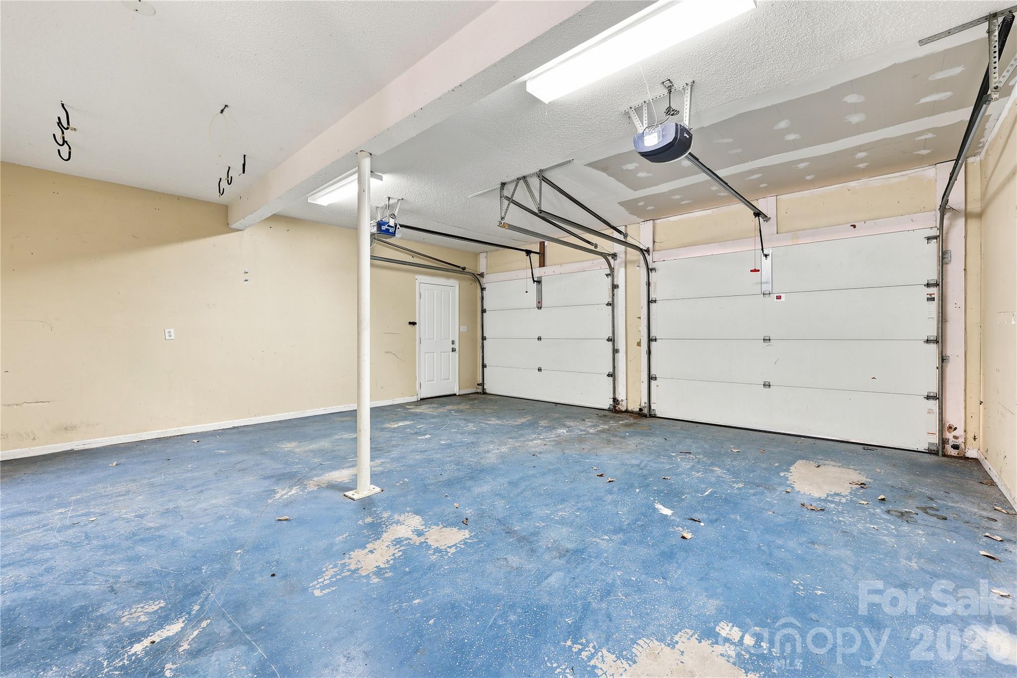 122 W Tattersall Drive — Statesville
