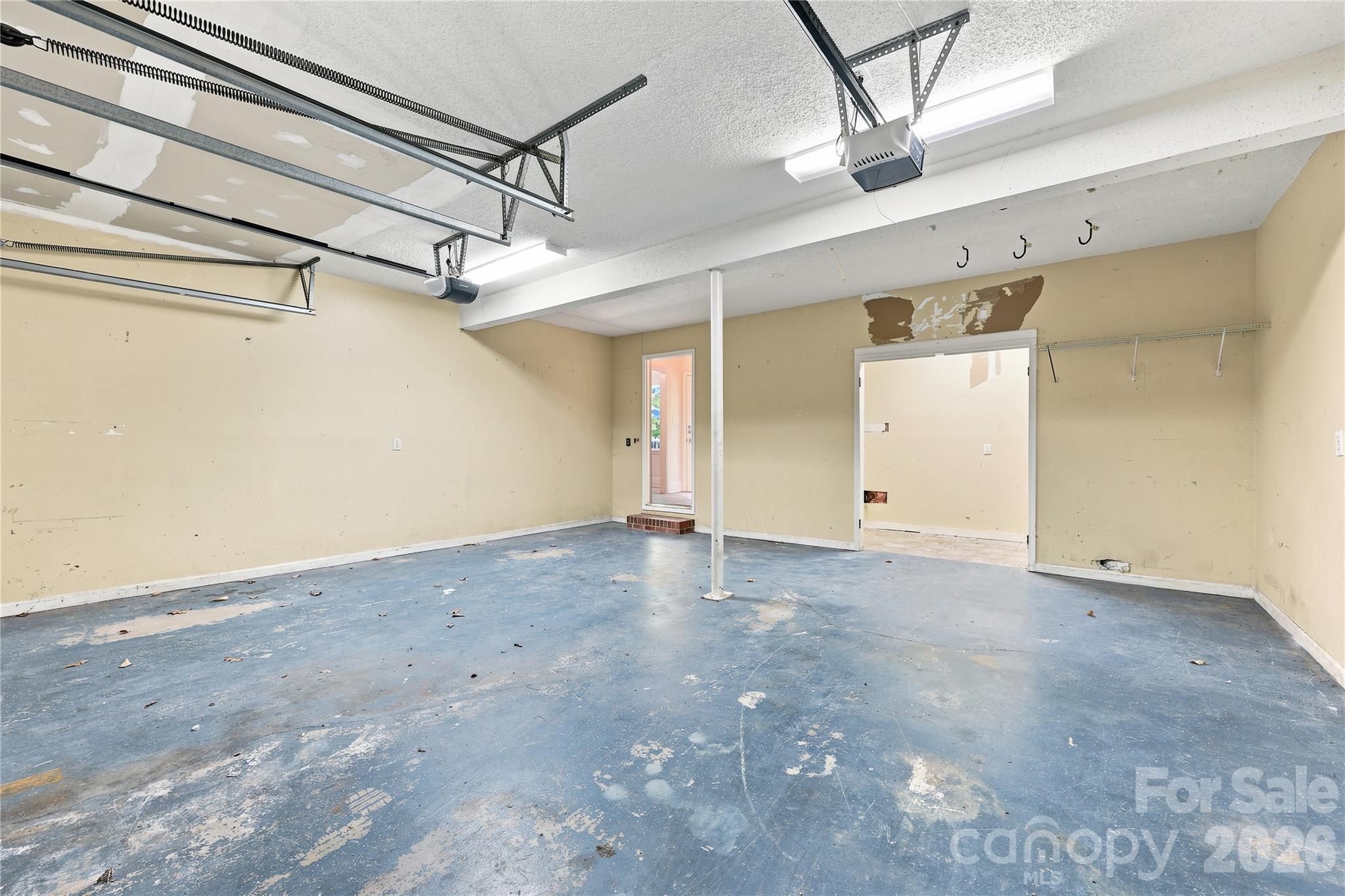 122 W Tattersall Drive — Statesville