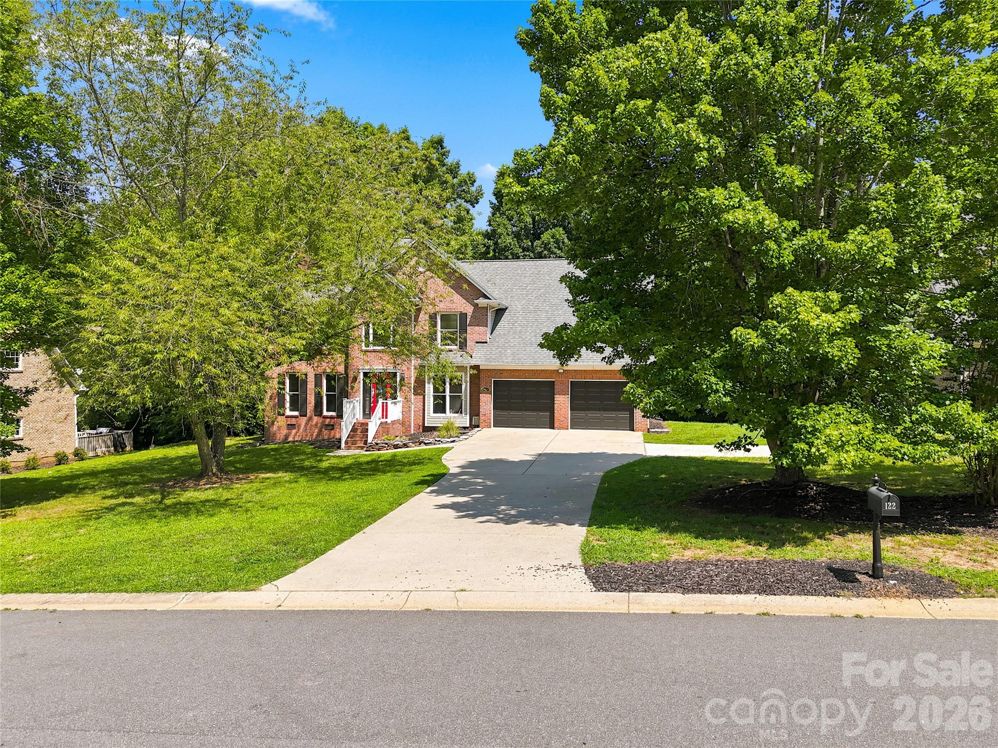 122 W Tattersall Drive — Statesville