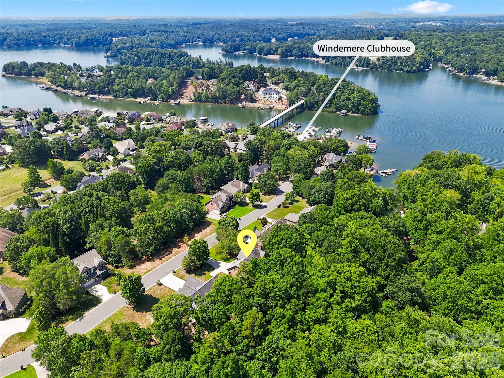 122 W Tattersall Drive — Statesville