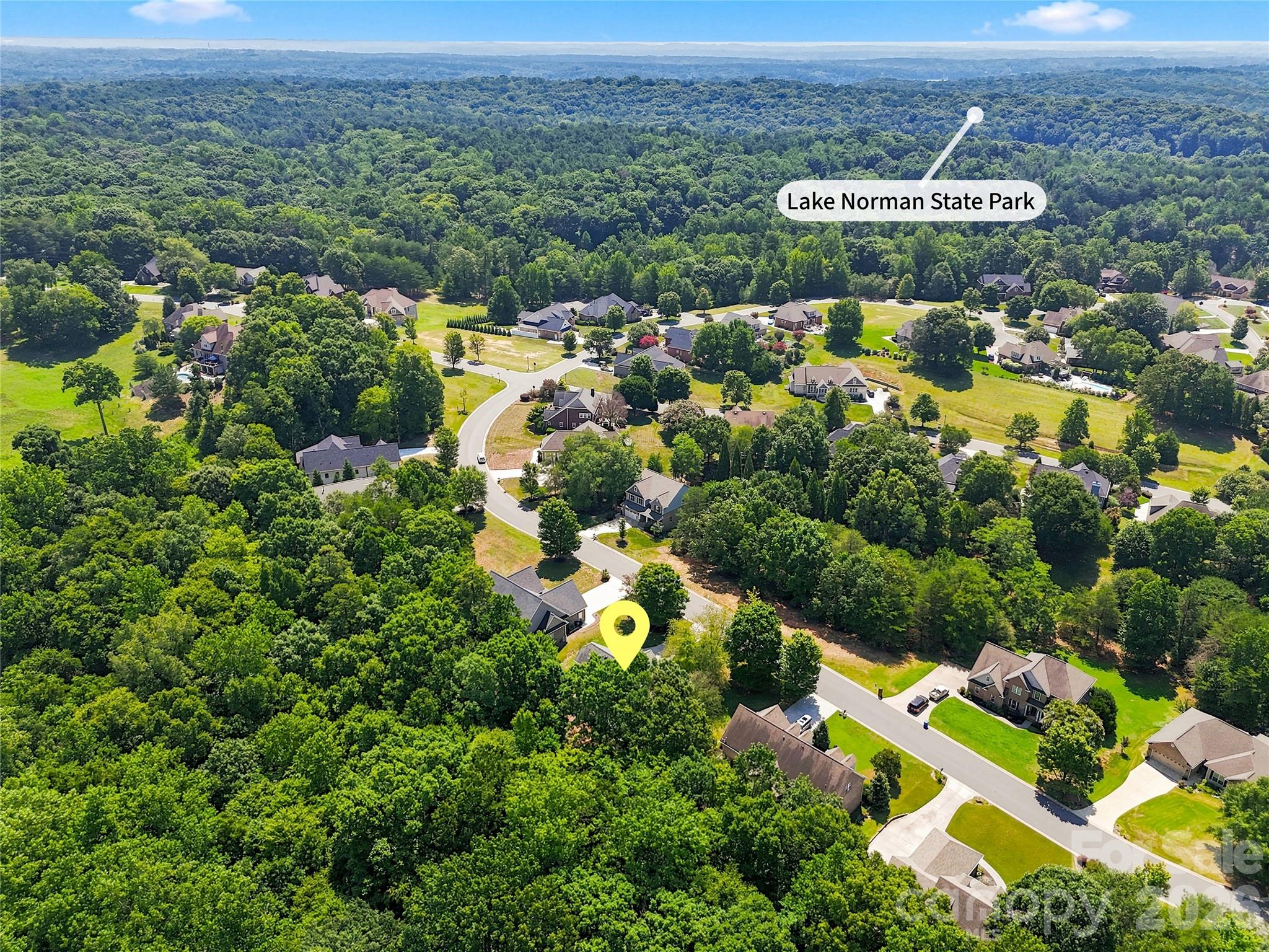 122 W Tattersall Drive — Statesville