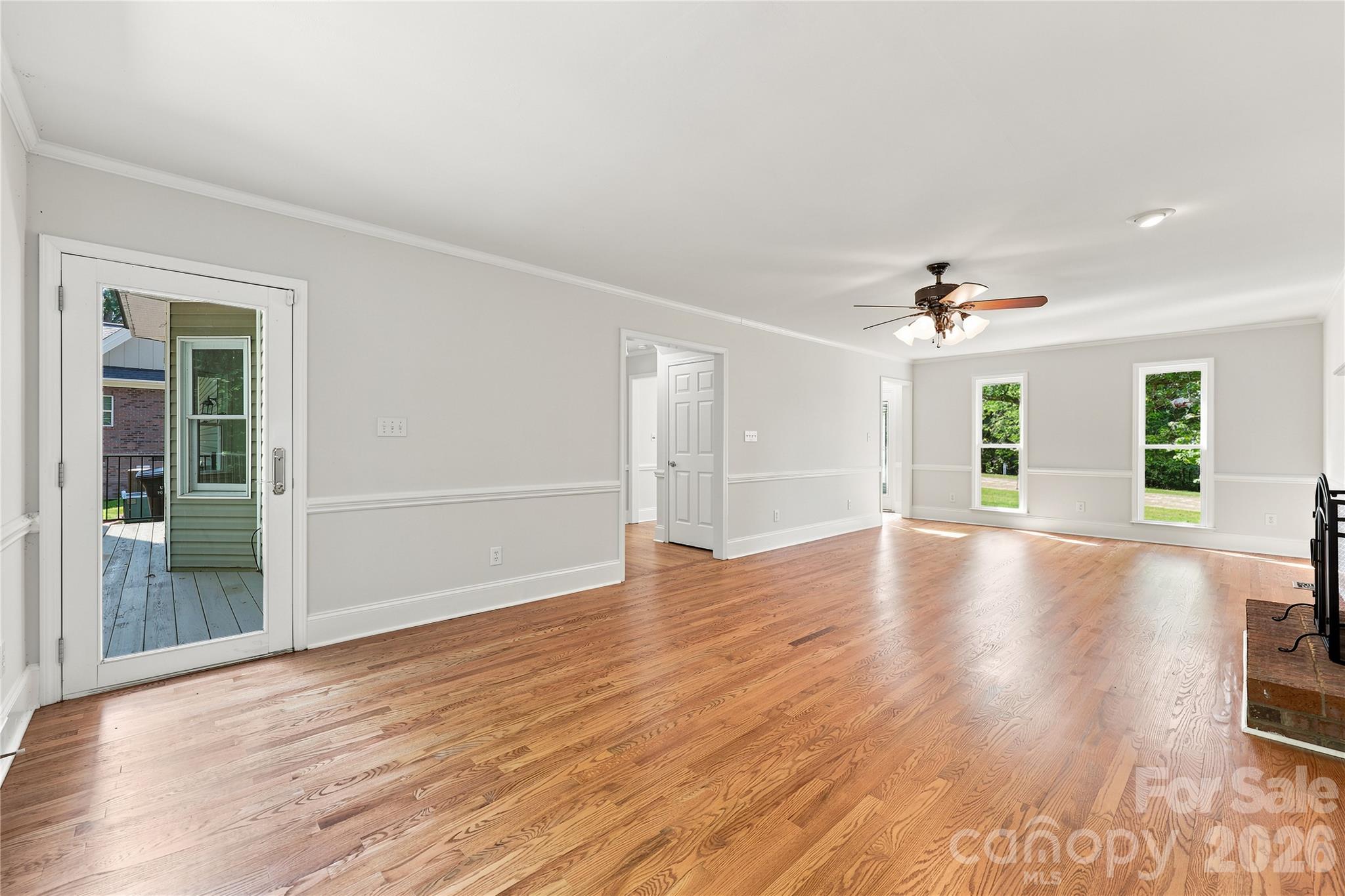 122 W Tattersall Drive — Statesville