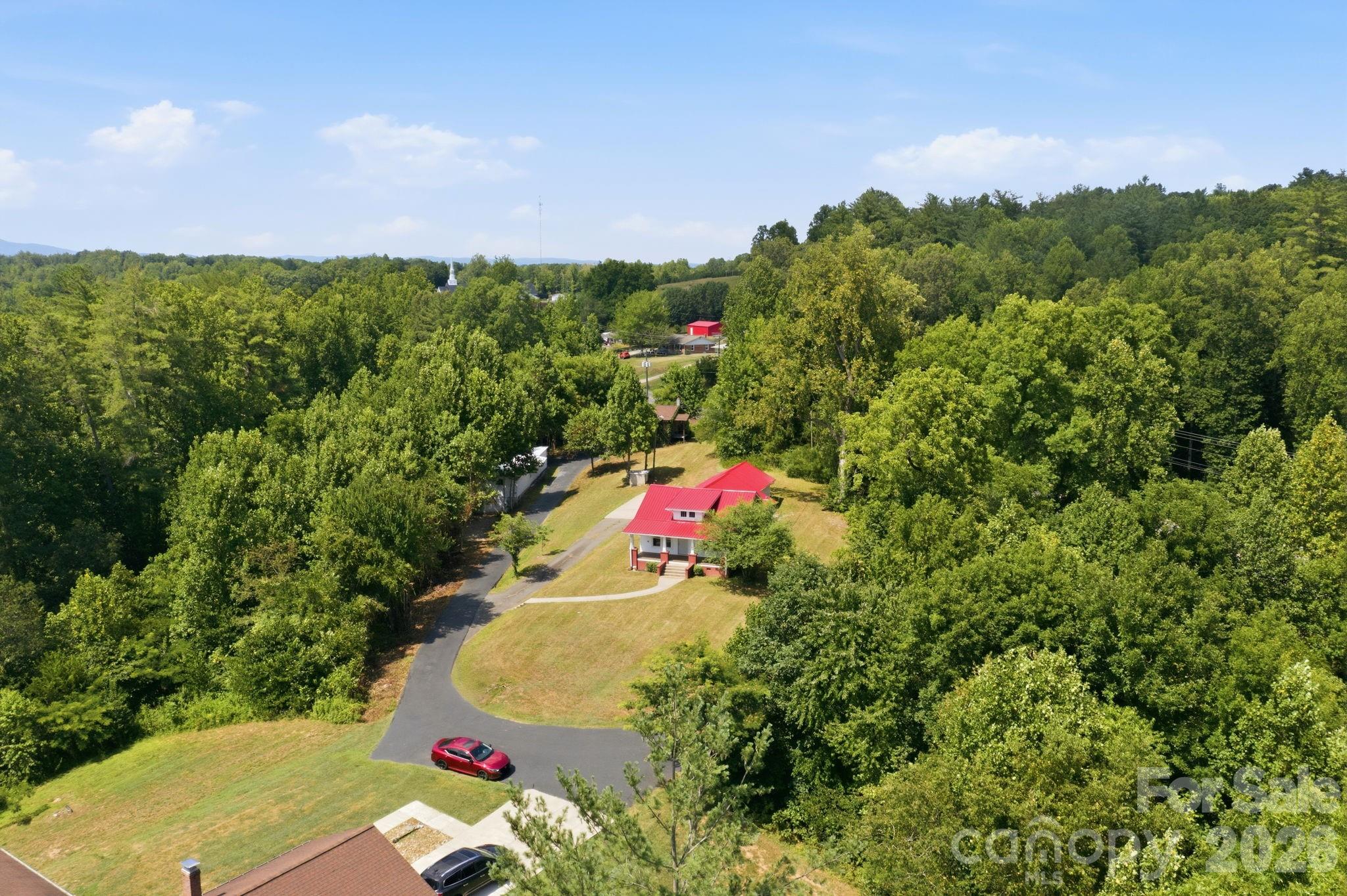 661 Lenoir Road — Morganton