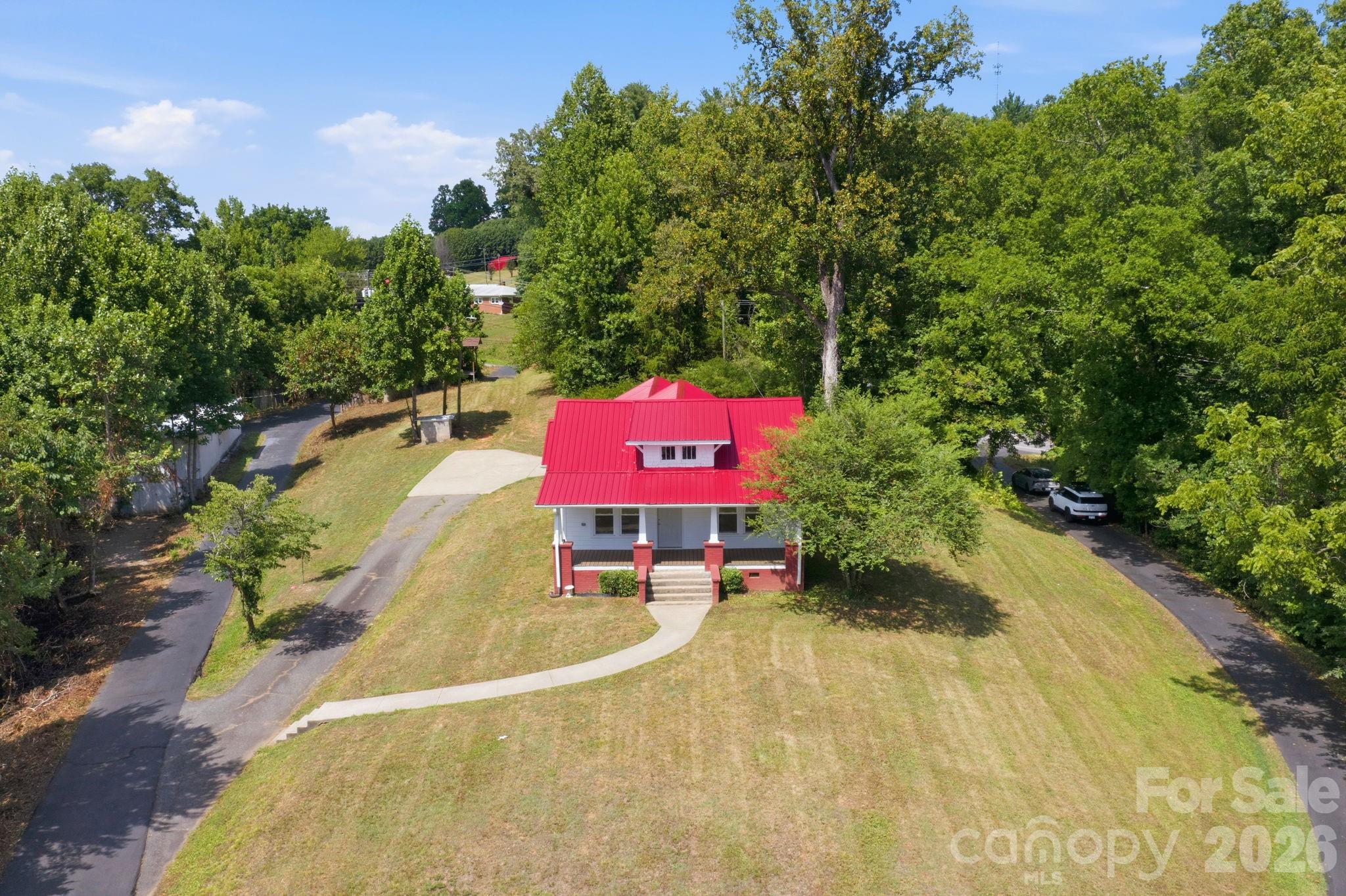 661 Lenoir Road — Morganton