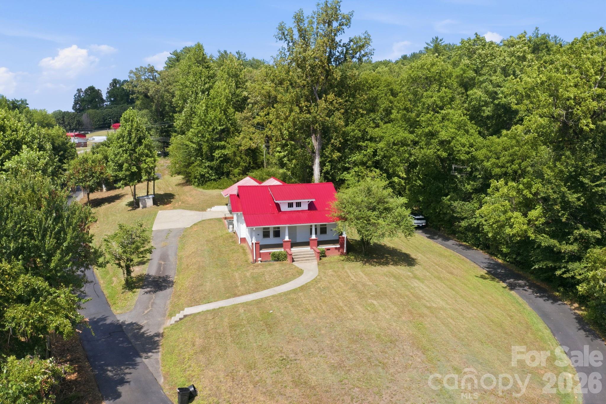 661 Lenoir Road — Morganton