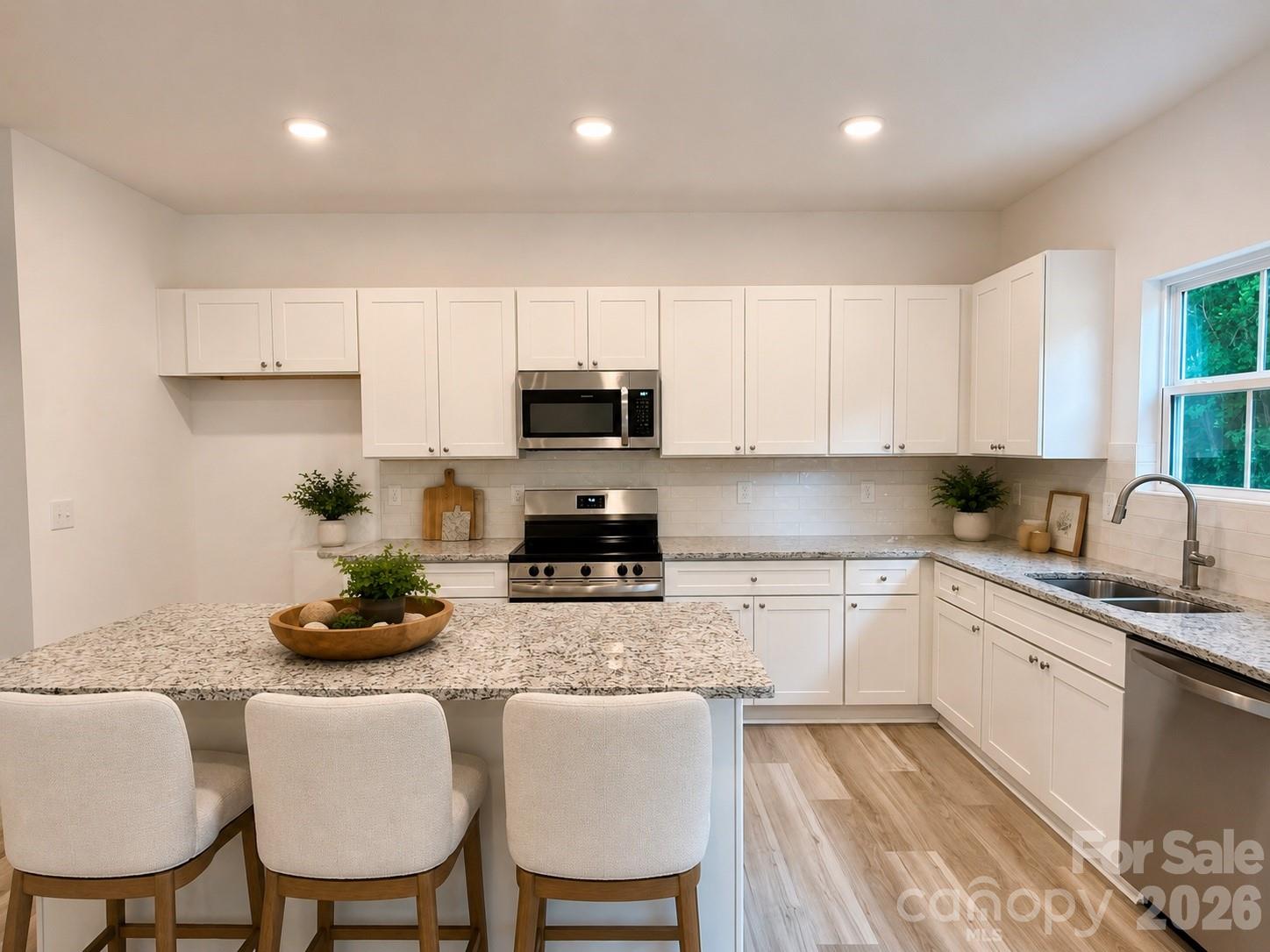 1225 Stoneglen Drive — Granite Quarry
