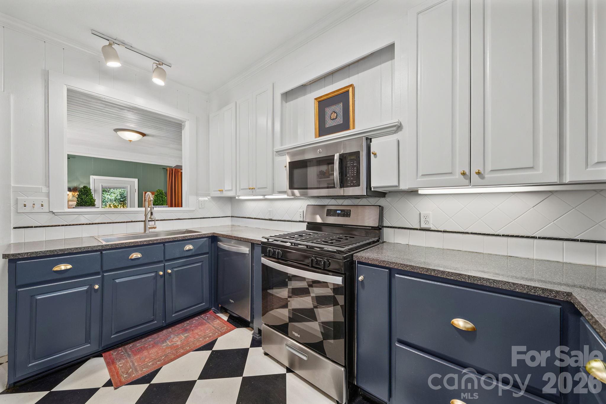 721 Carolina Avenue — Gastonia